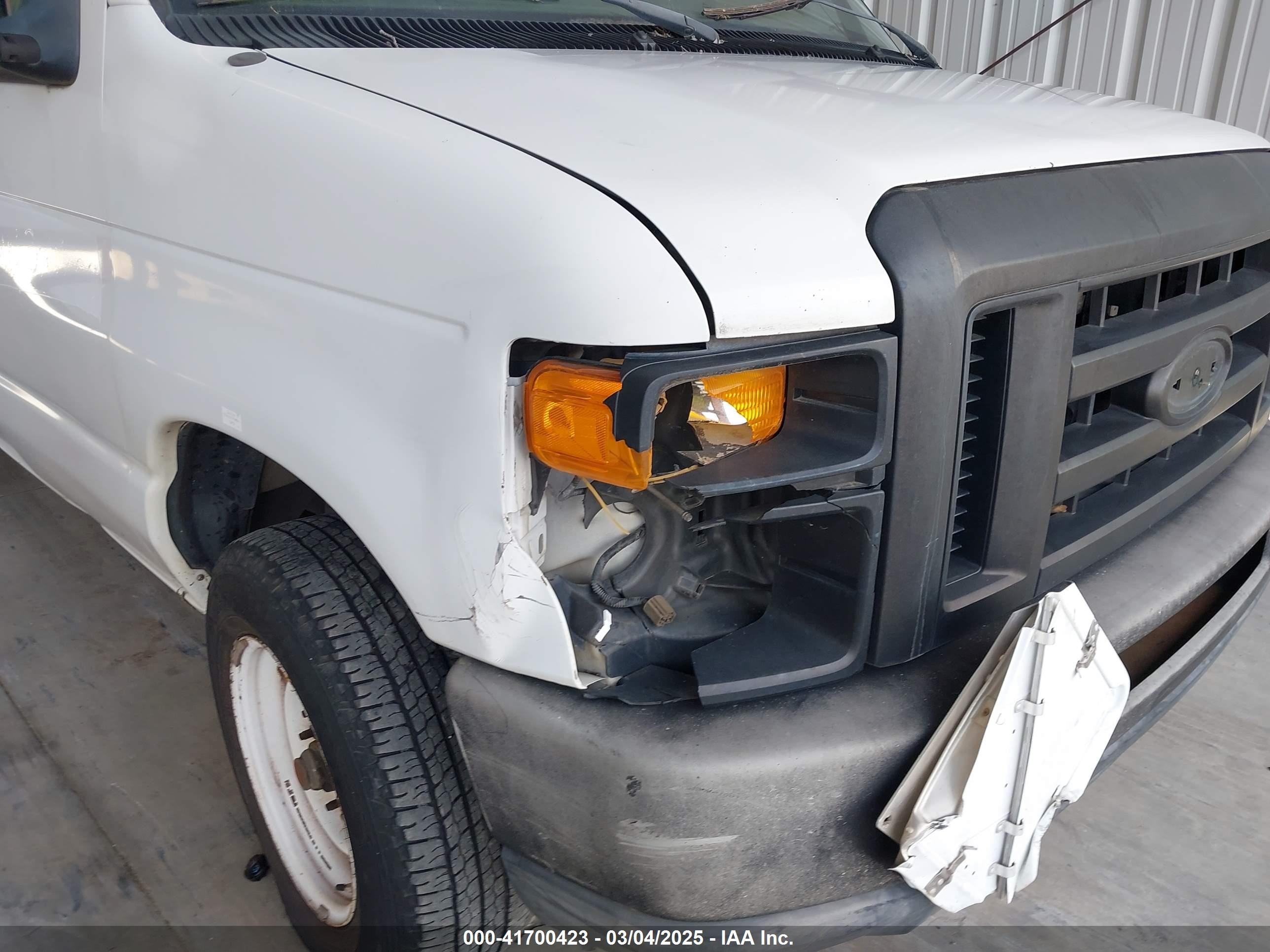 2010 Ford E-150 Commercial/recreational White vin: 1FTNE1EW1ADA90893