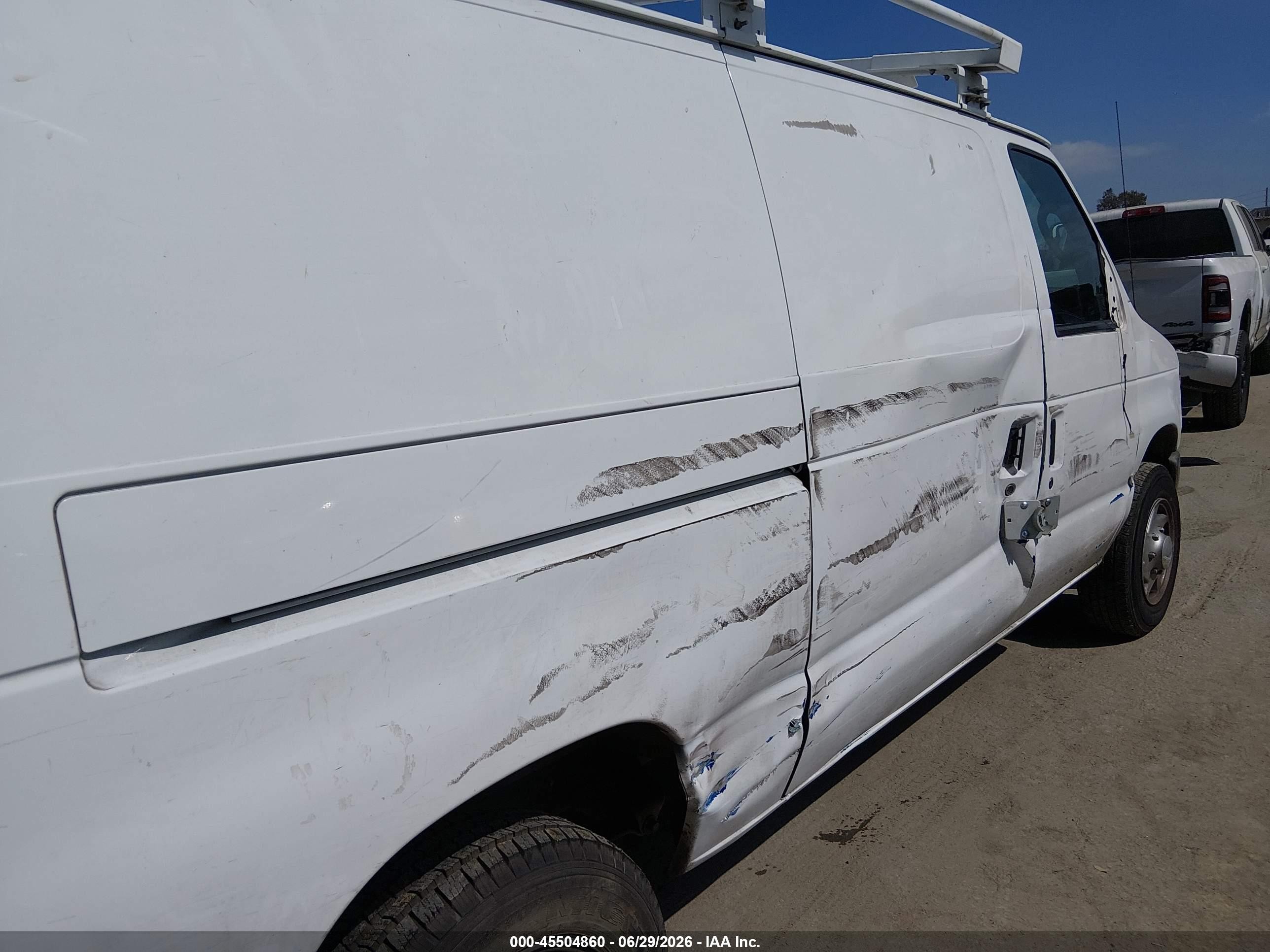2011 Ford E-150 Commercial/recreational White vin: 1FTNE1EW1BDA32736