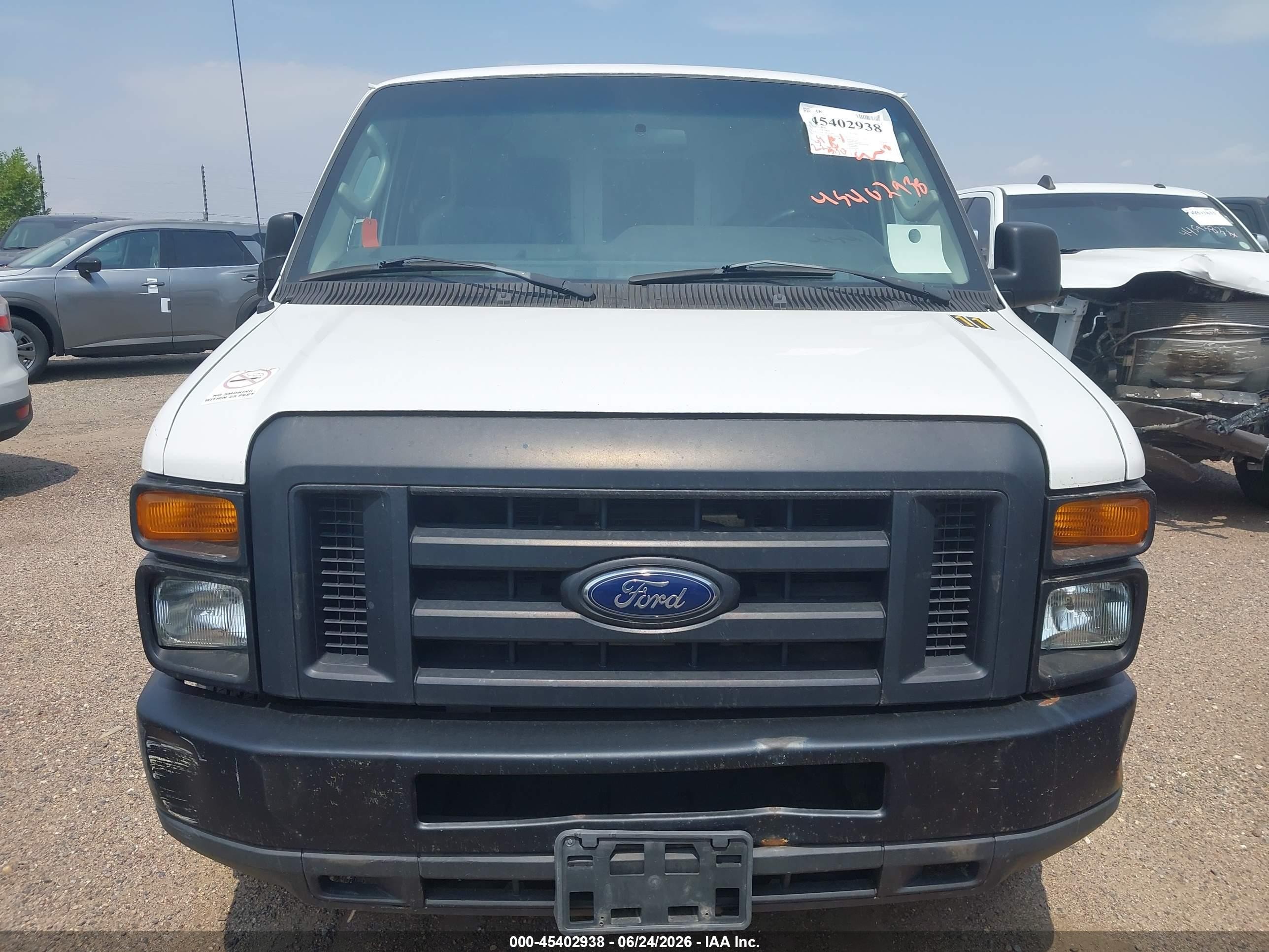 2013 Ford E-150 Commercial/recreational White vin: 1FTNE1EW1DDA01084