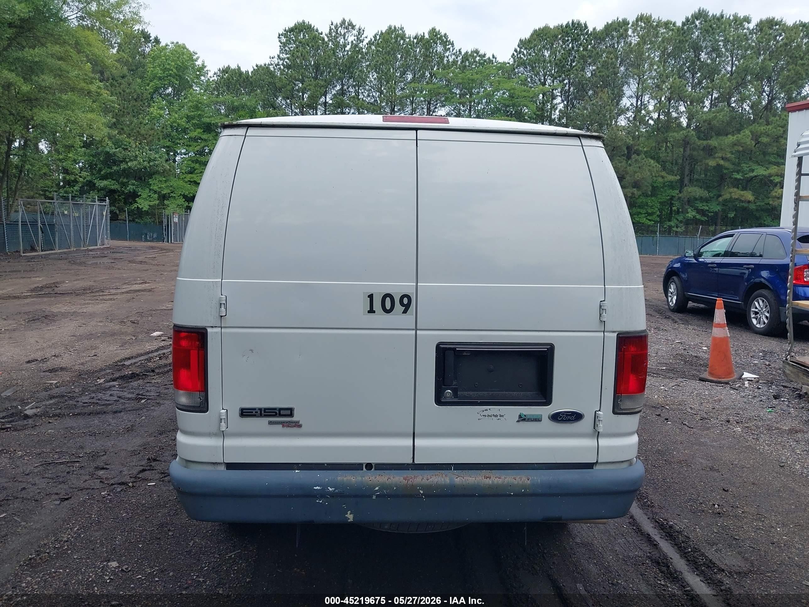 2014 Ford E-150 Commercial White vin: 1FTNE1EW1EDA35334