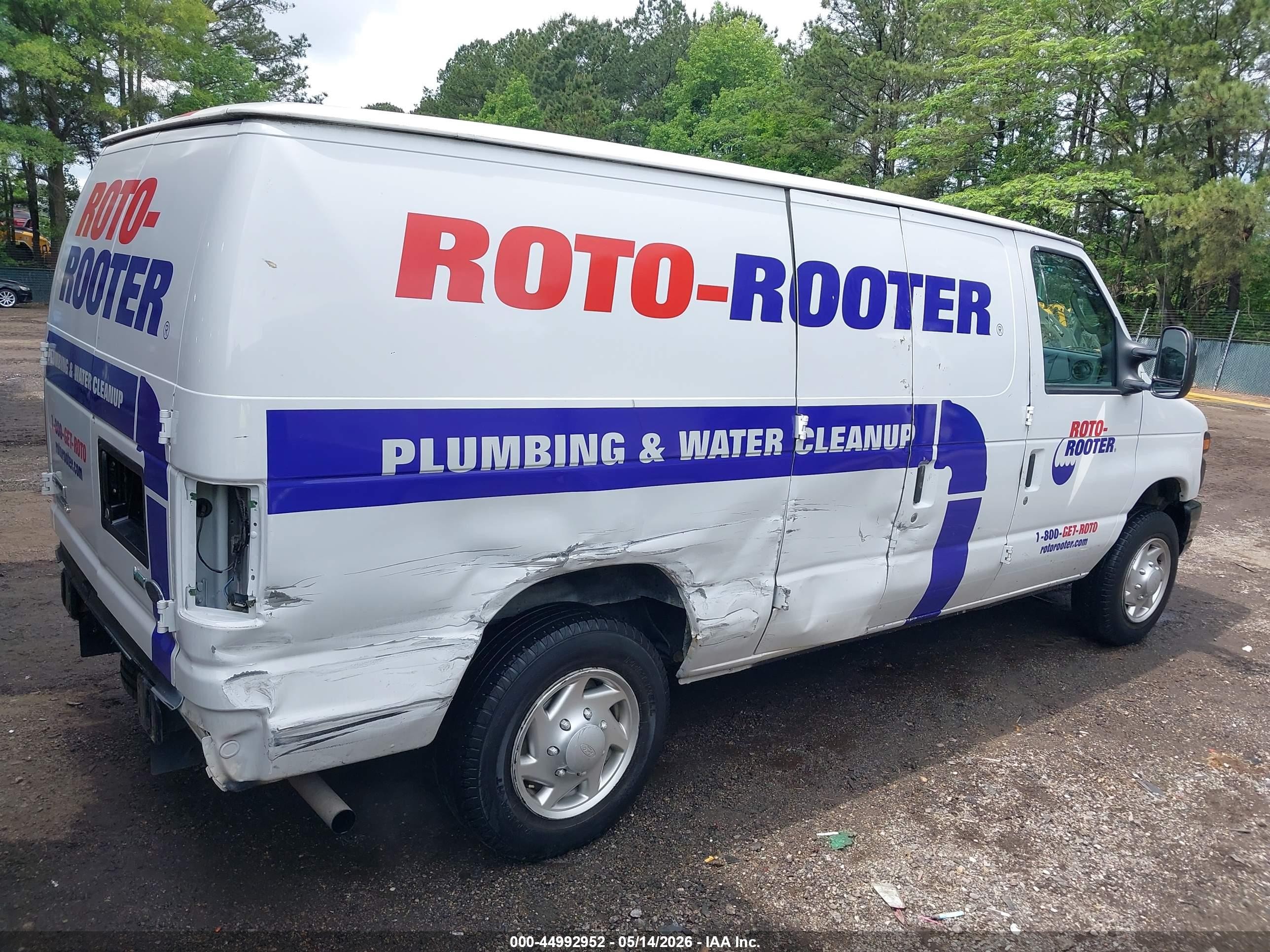 2014 Ford E-150 Commercial White vin: 1FTNE1EW1EDB12252