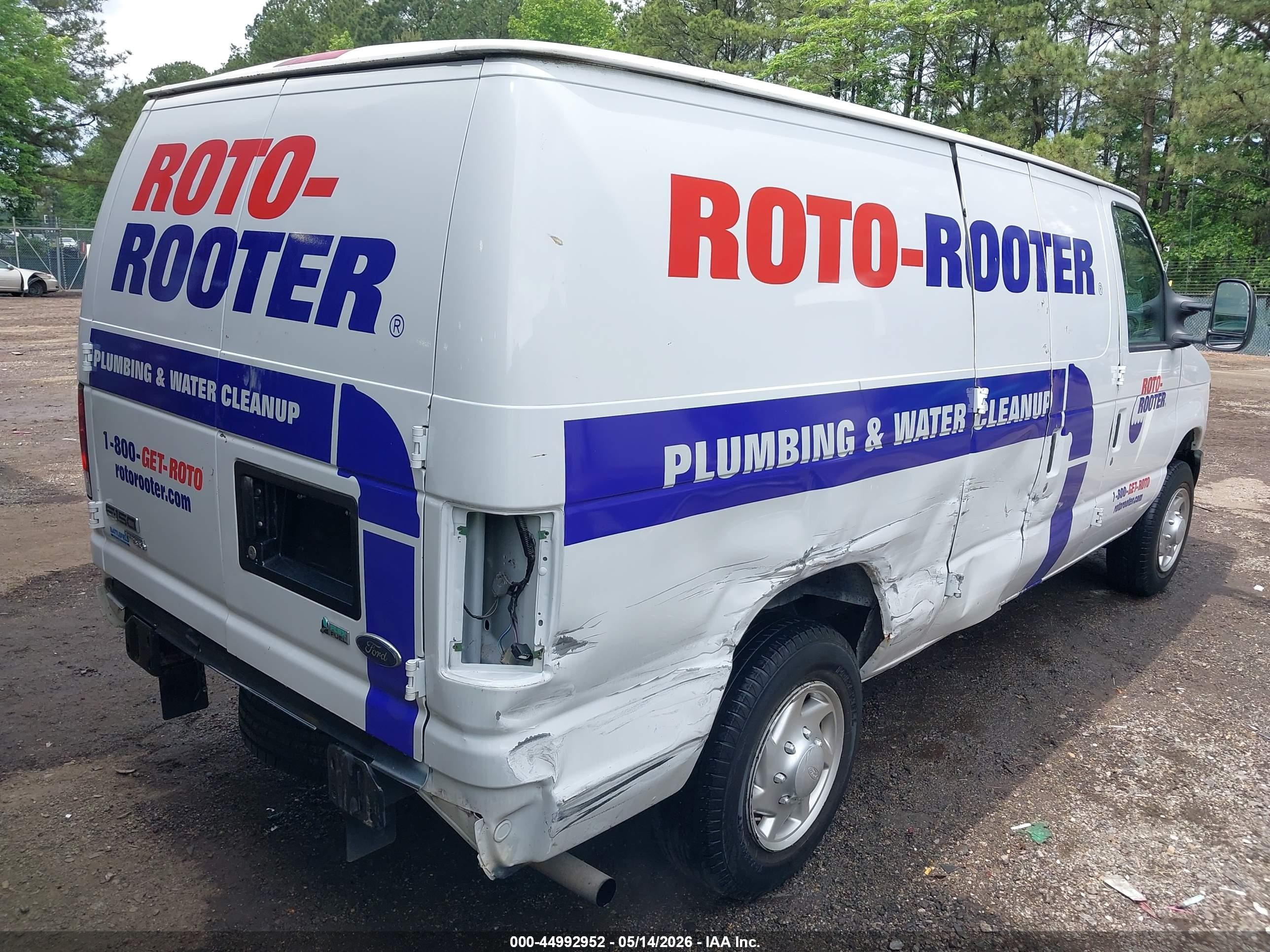 2014 Ford E-150 Commercial White vin: 1FTNE1EW1EDB12252