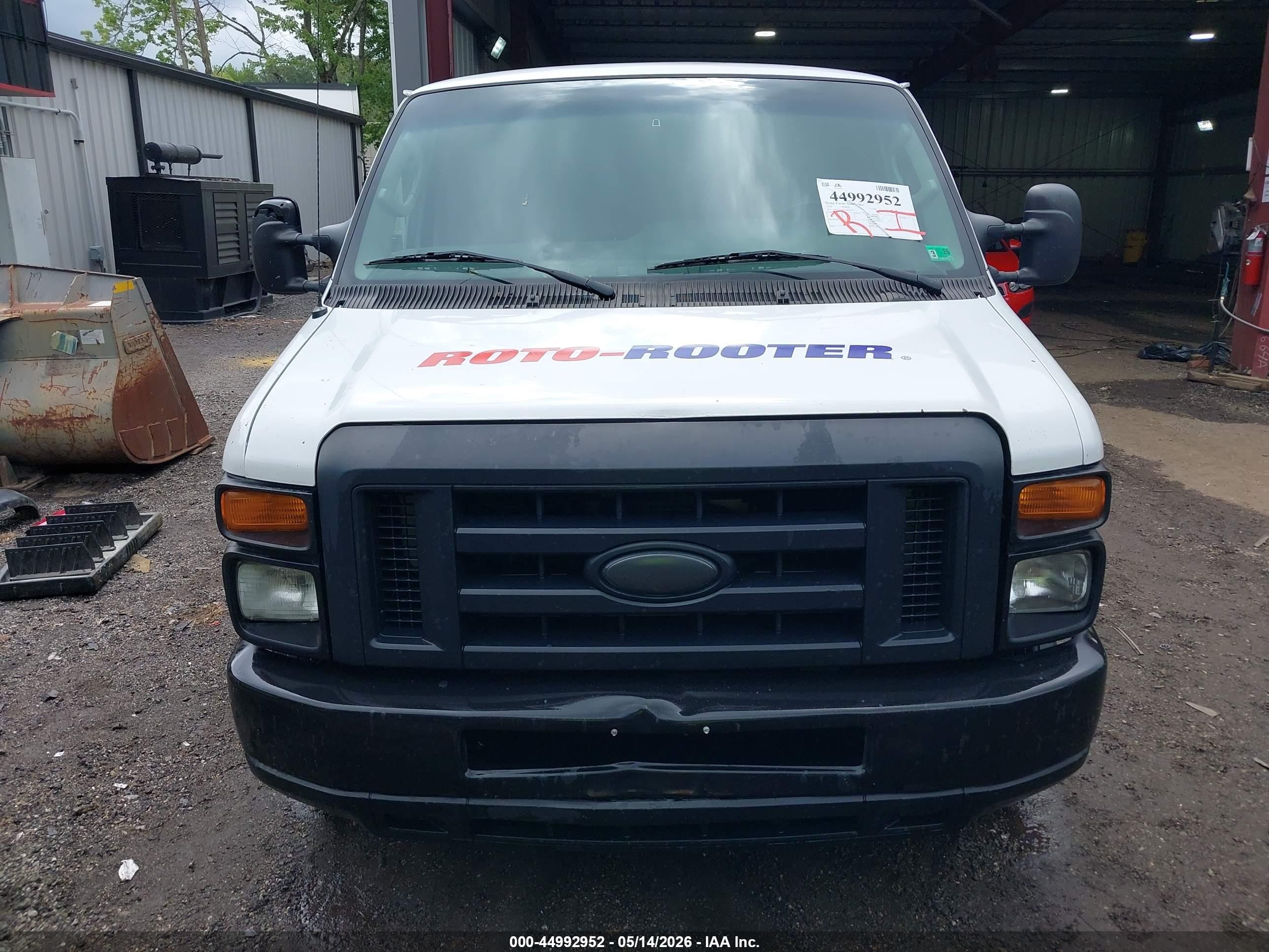 2014 Ford E-150 Commercial White vin: 1FTNE1EW1EDB12252