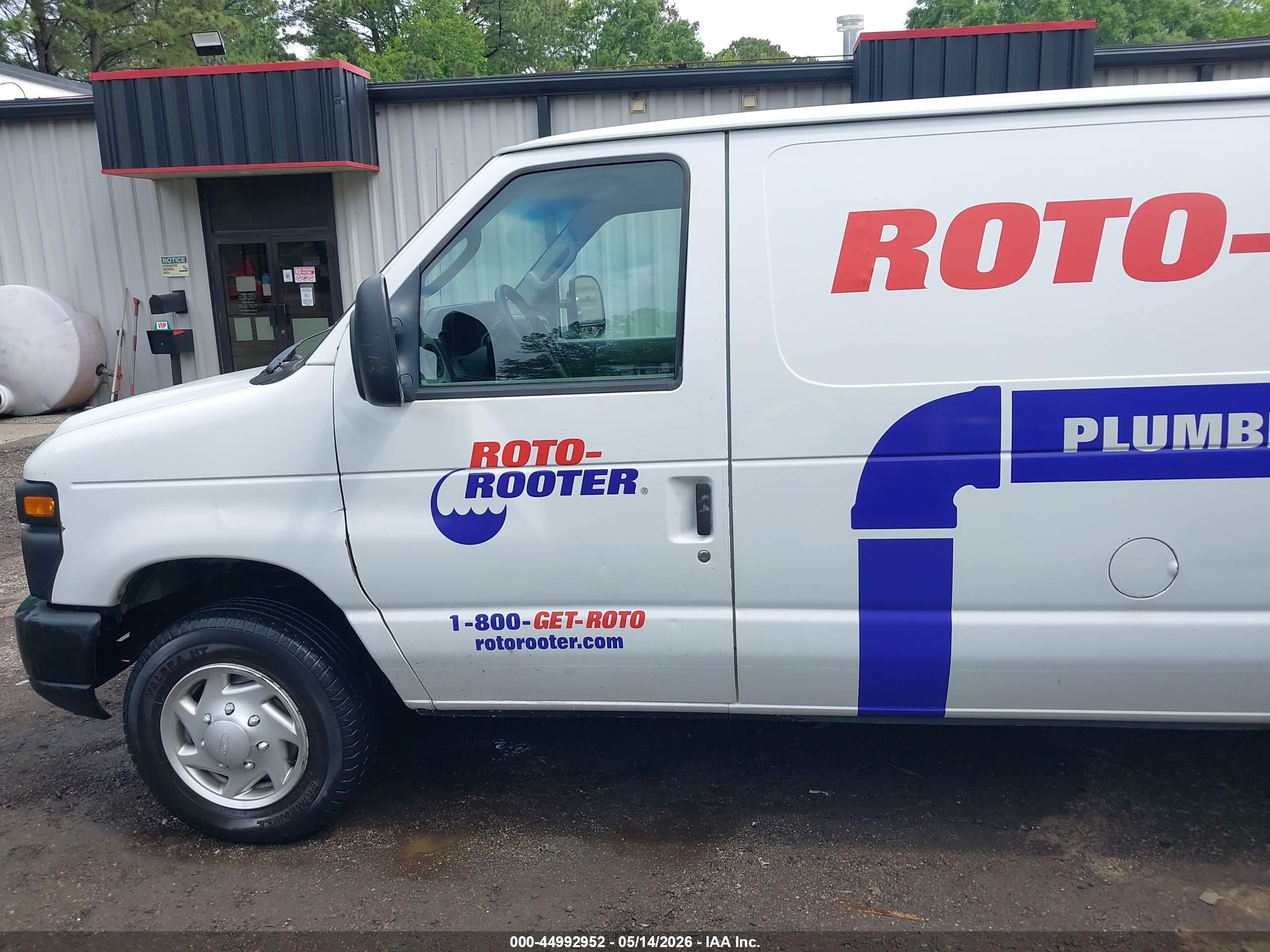 2014 Ford E-150 Commercial White vin: 1FTNE1EW1EDB12252