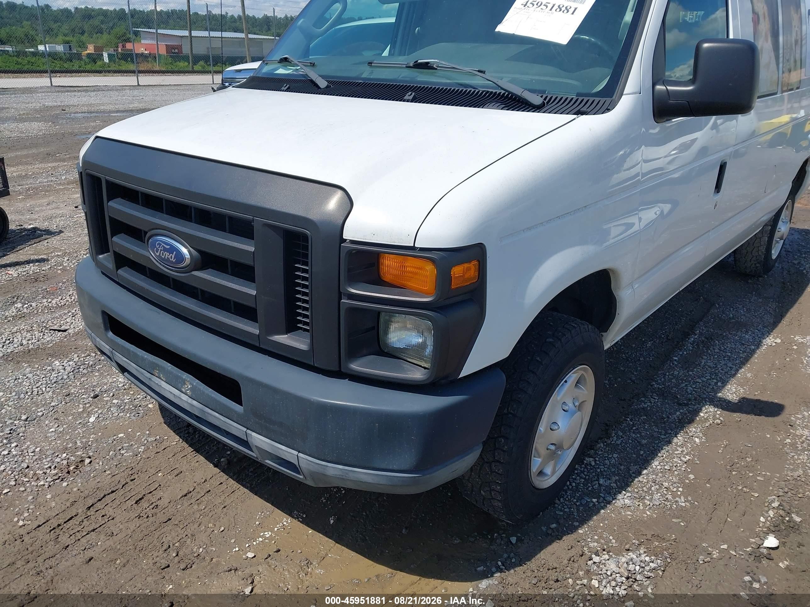 2011 Ford E-150 Commercial White vin: 1FTNE1EW2BDA31417