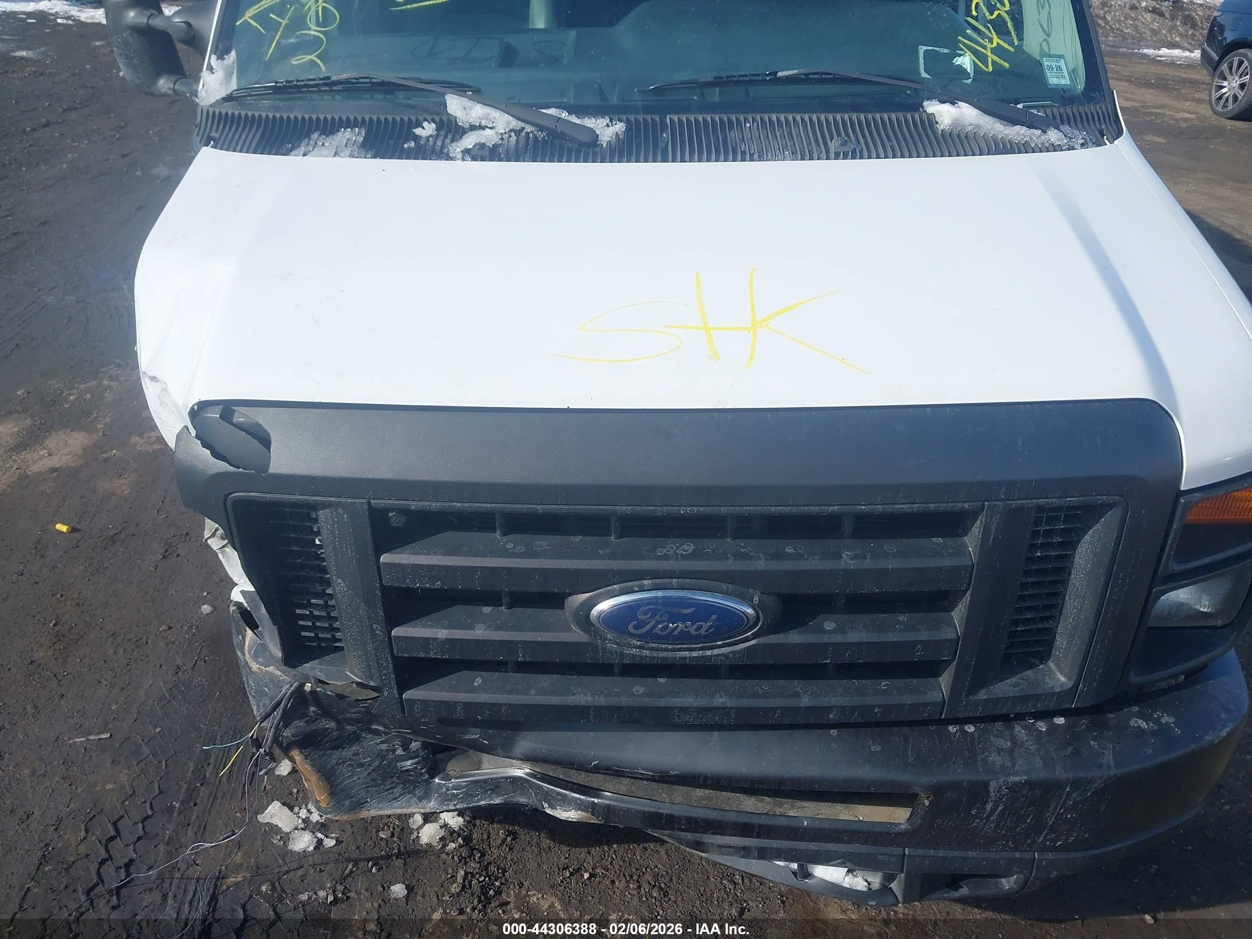 2011 Ford E-150 Commercial White vin: 1FTNE1EW2BDA52638