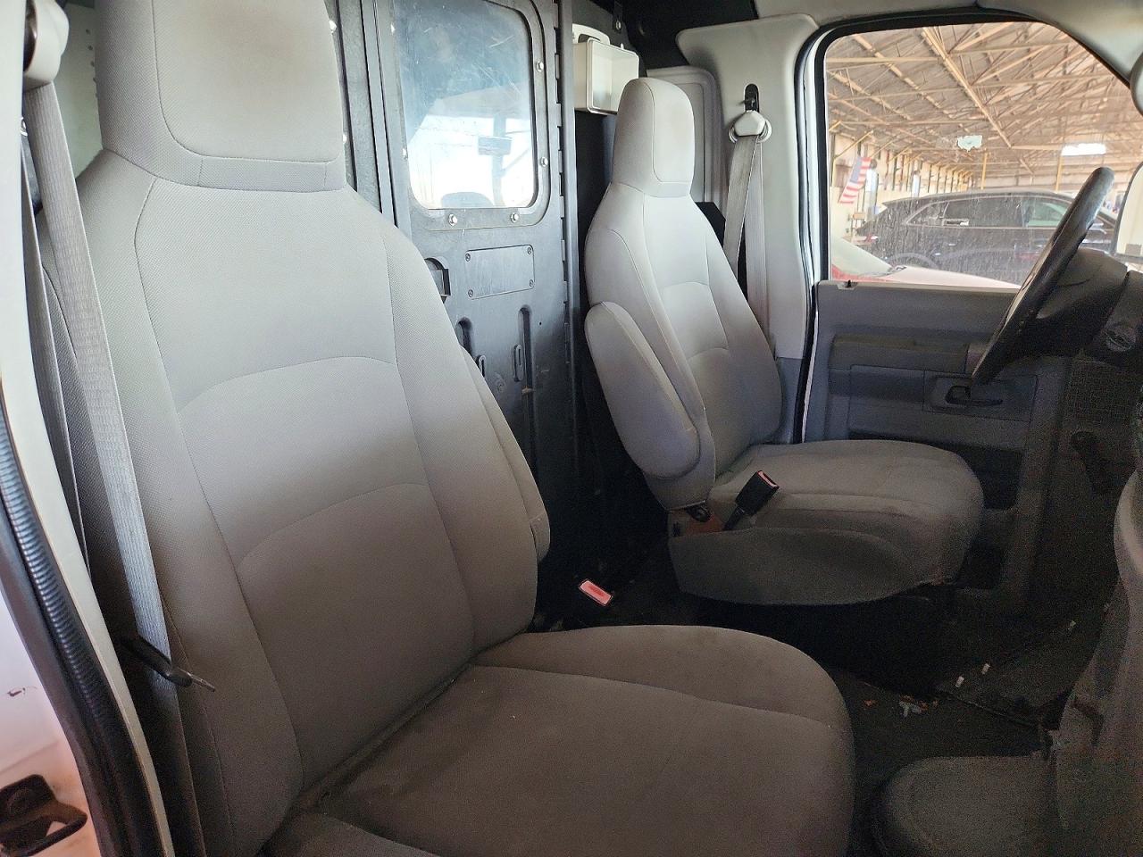 2010 Ford Econoline E150 Van White vin: 1FTNE1EW3ADA87915