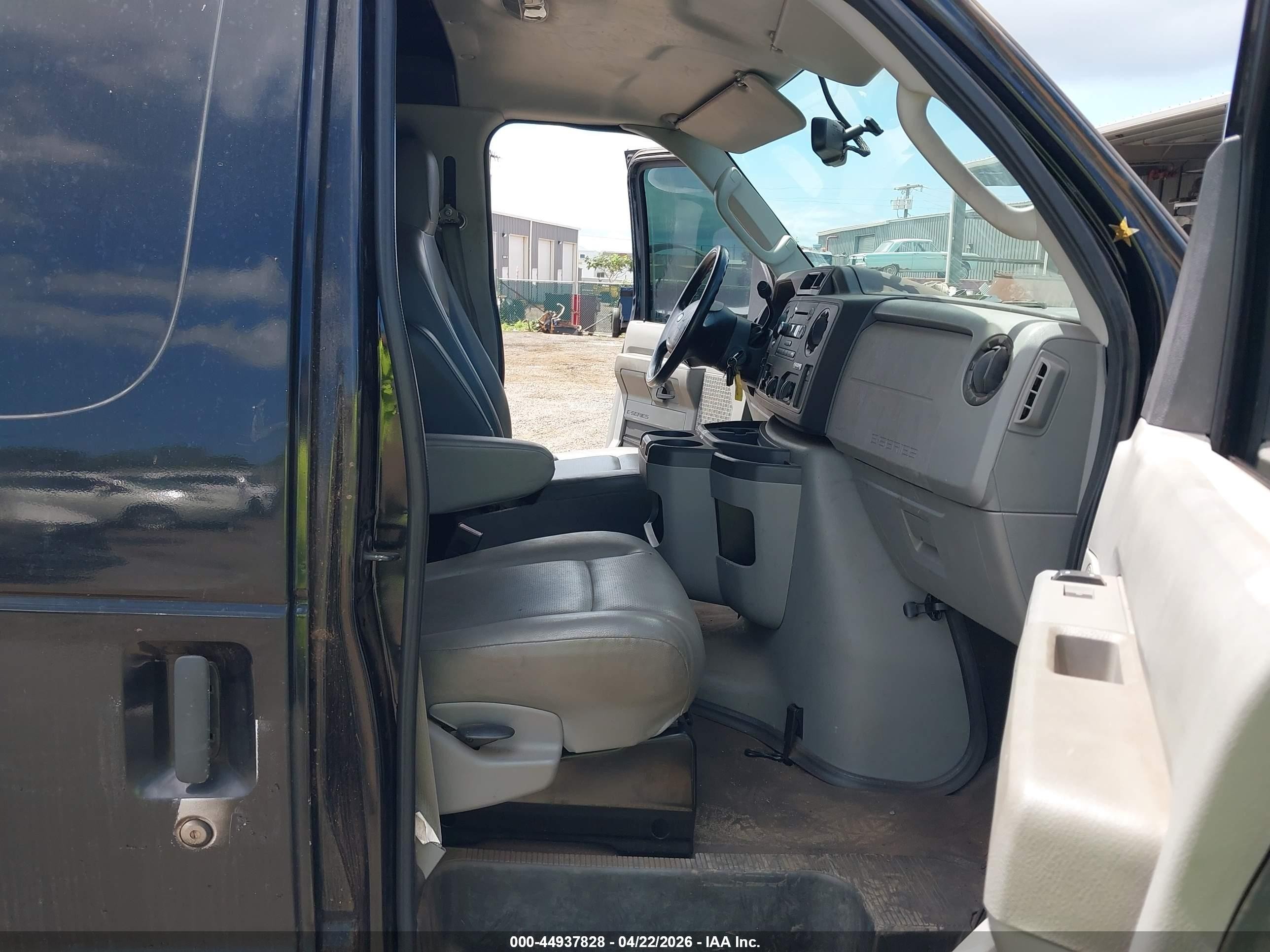 2013 Ford E-150 Commercial Black vin: 1FTNE1EW3DDB19508