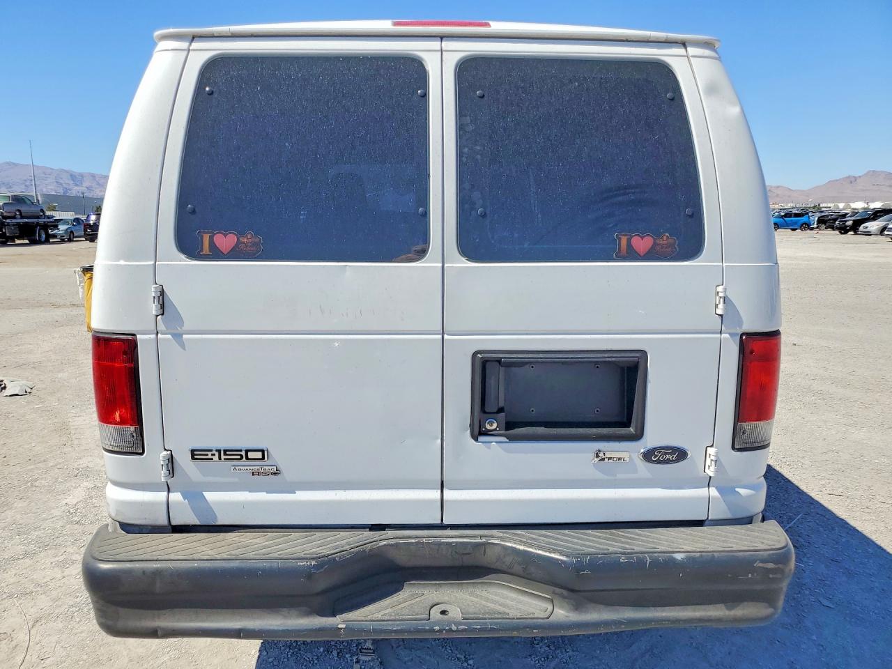 2013 Ford Econoline E150 Van White vin: 1FTNE1EW3DDB28306