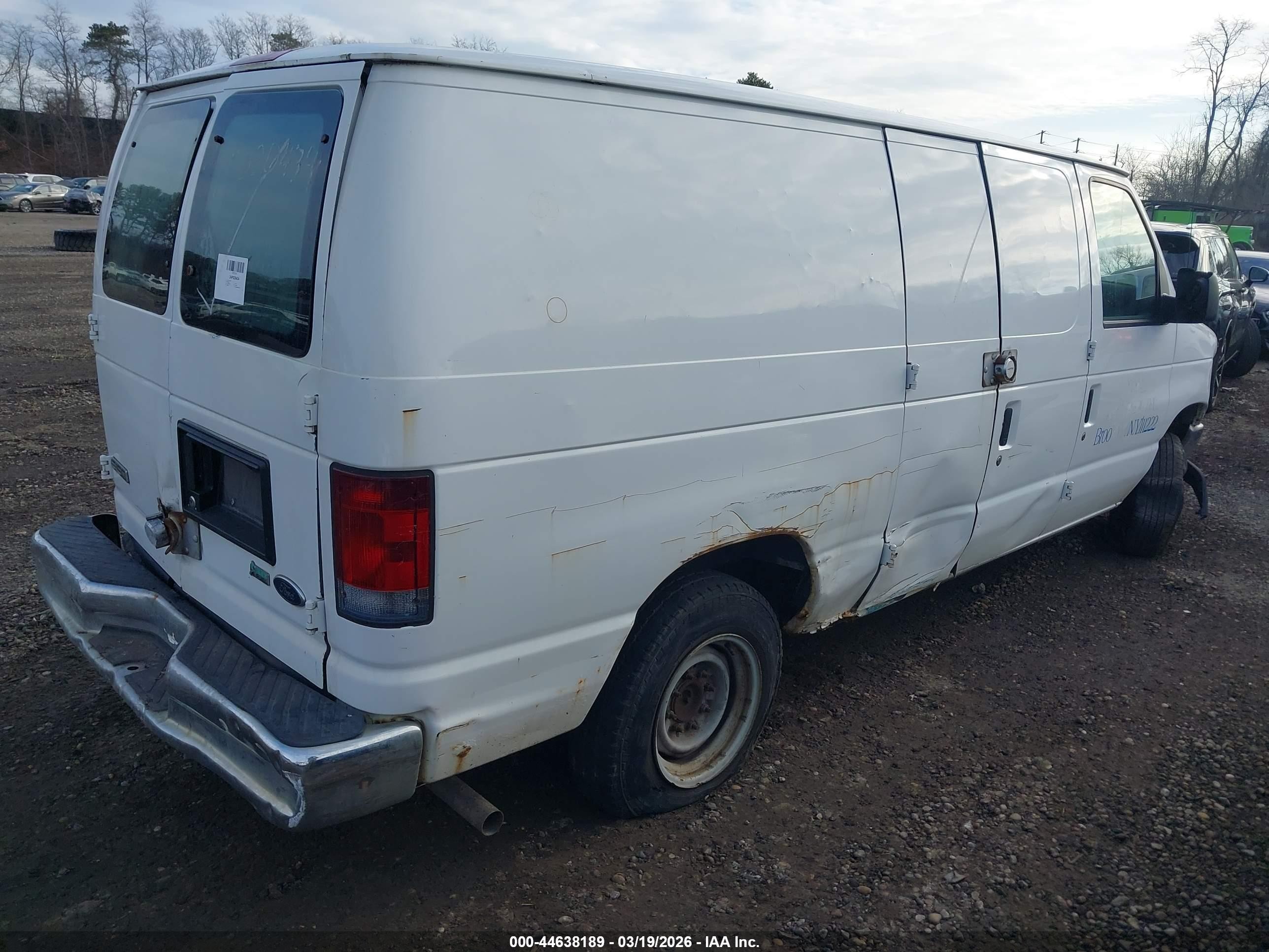 2010 Ford E-150 Commercial/recreational Белый vin: 1FTNE1EW4ADA26119