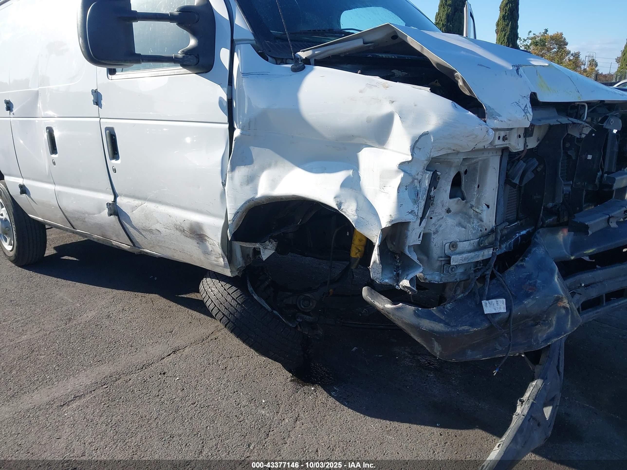 2010 Ford E-150 Commercial/recreational White vin: 1FTNE1EW4ADA38318