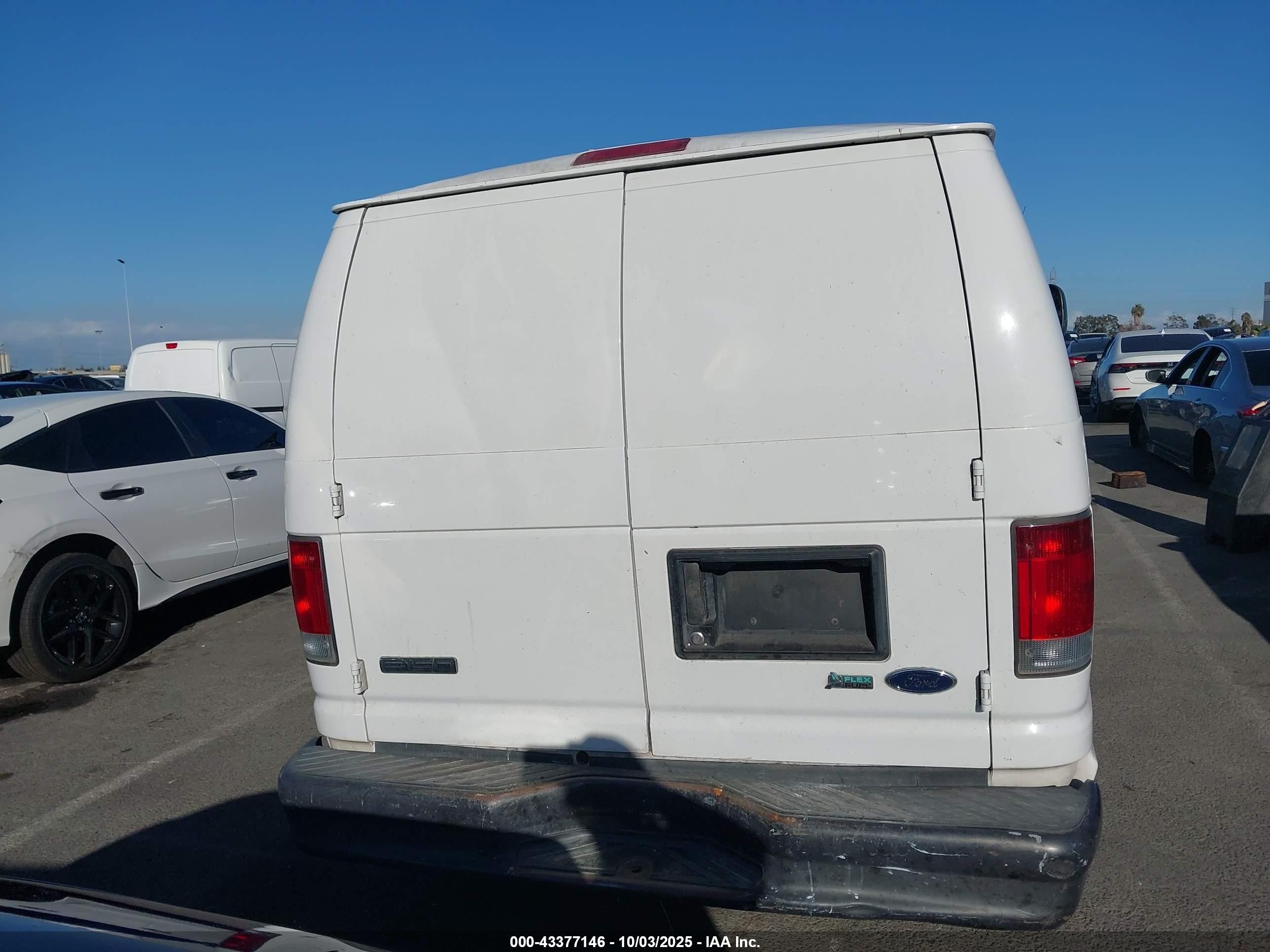 2010 Ford E-150 Commercial/recreational White vin: 1FTNE1EW4ADA38318