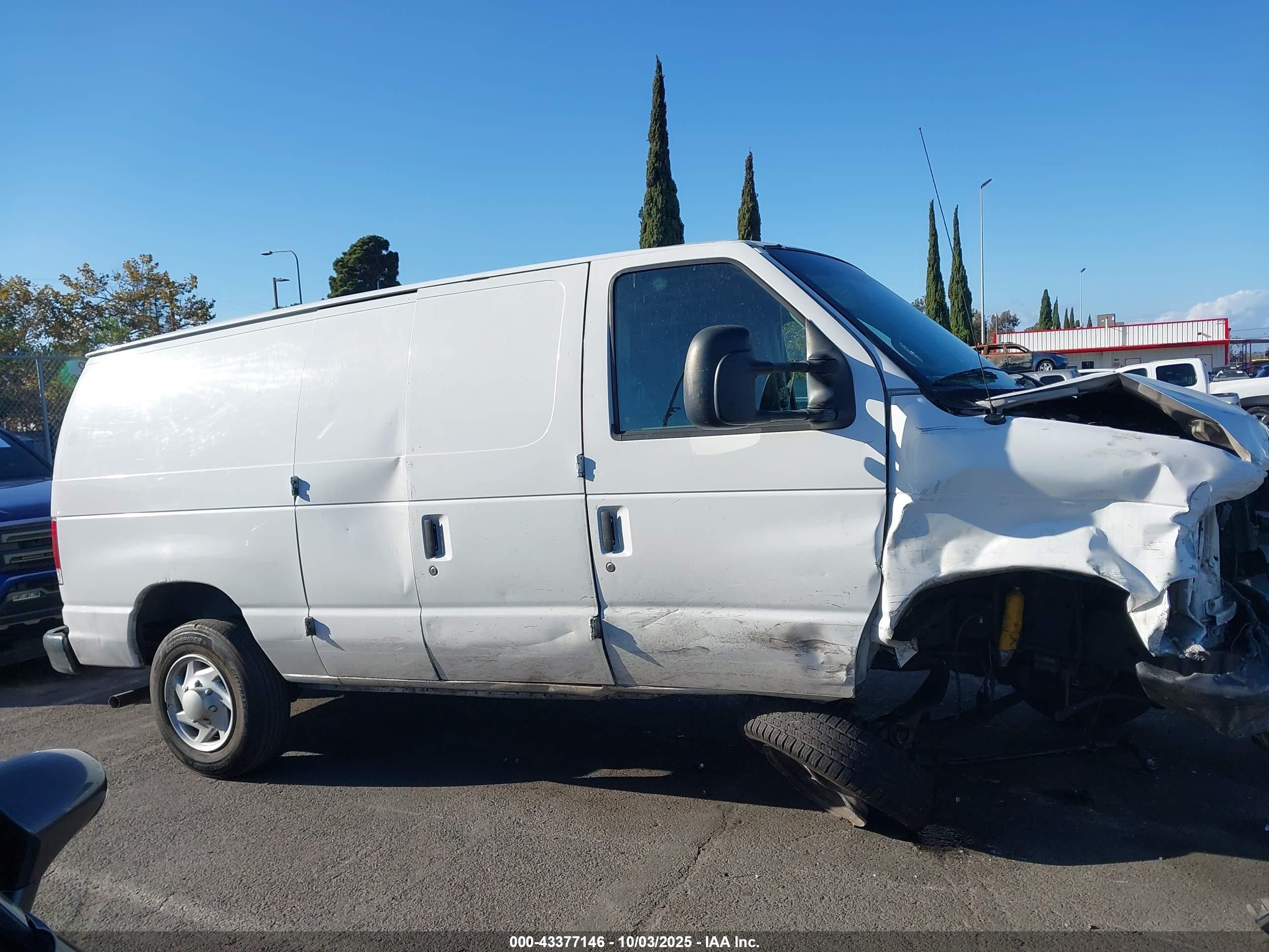 2010 Ford E-150 Commercial/recreational White vin: 1FTNE1EW4ADA38318