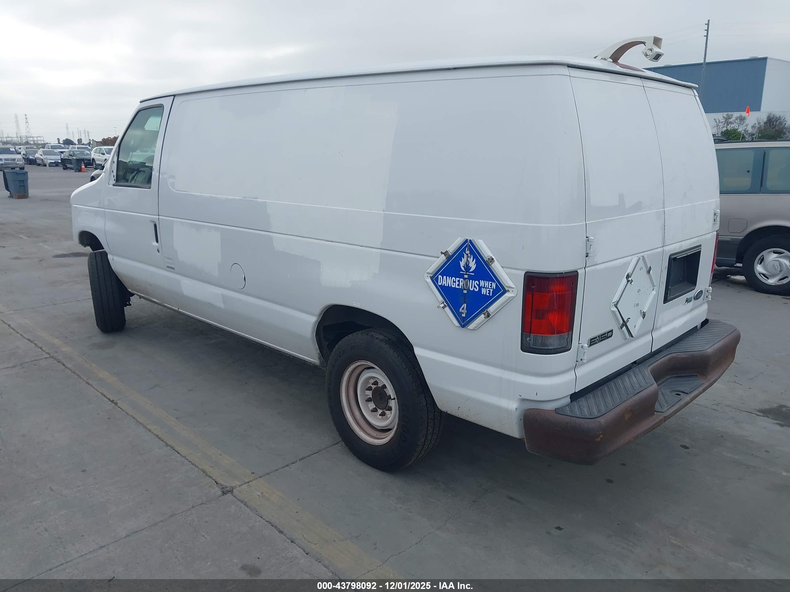 2010 Ford E-150 Commercial/recreational White vin: 1FTNE1EW4ADA90841