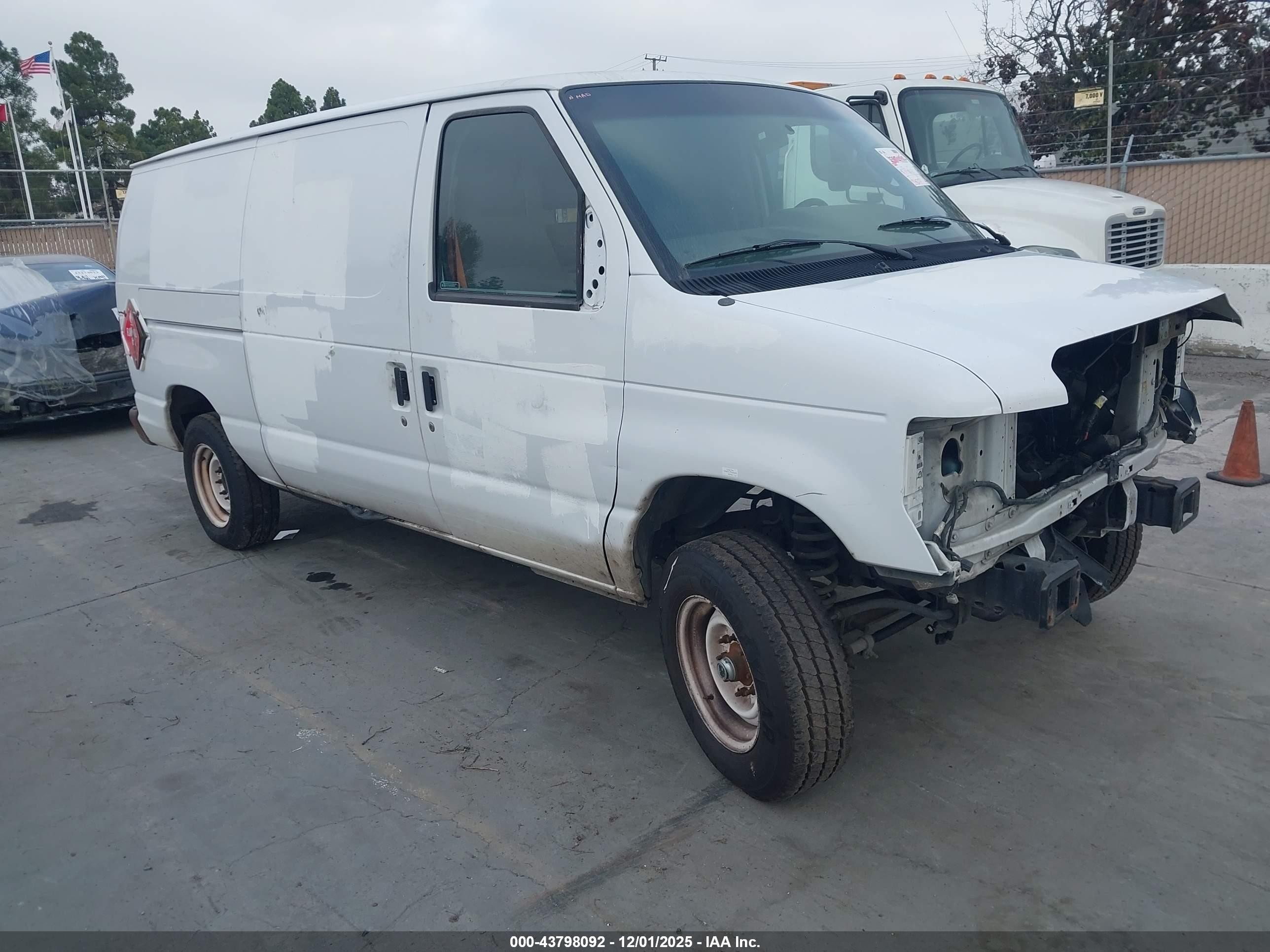 2010 Ford E-150 Commercial/recreational White vin: 1FTNE1EW4ADA90841