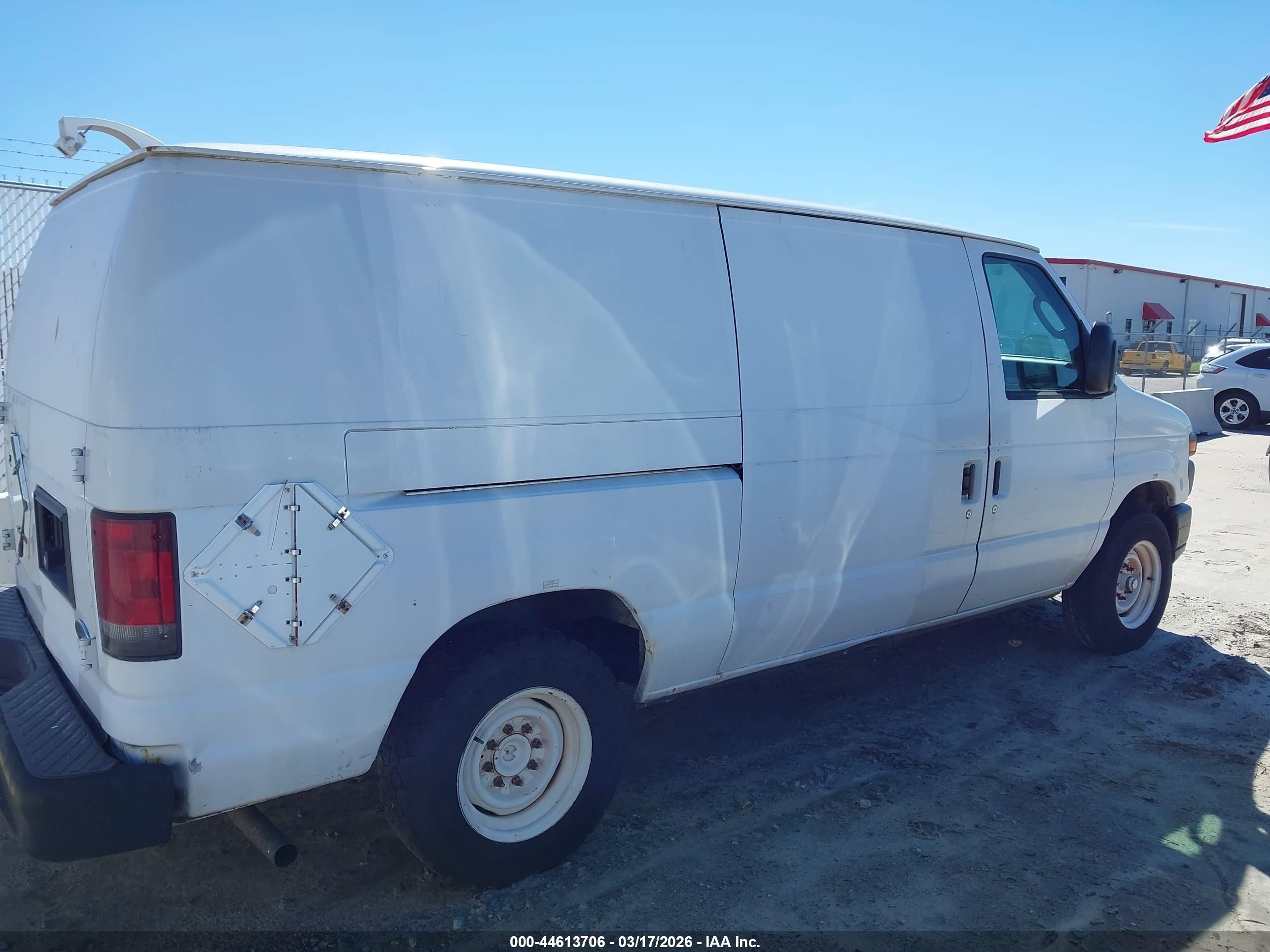 2010 Ford E-150 Commercial/recreational White vin: 1FTNE1EW4ADA91360
