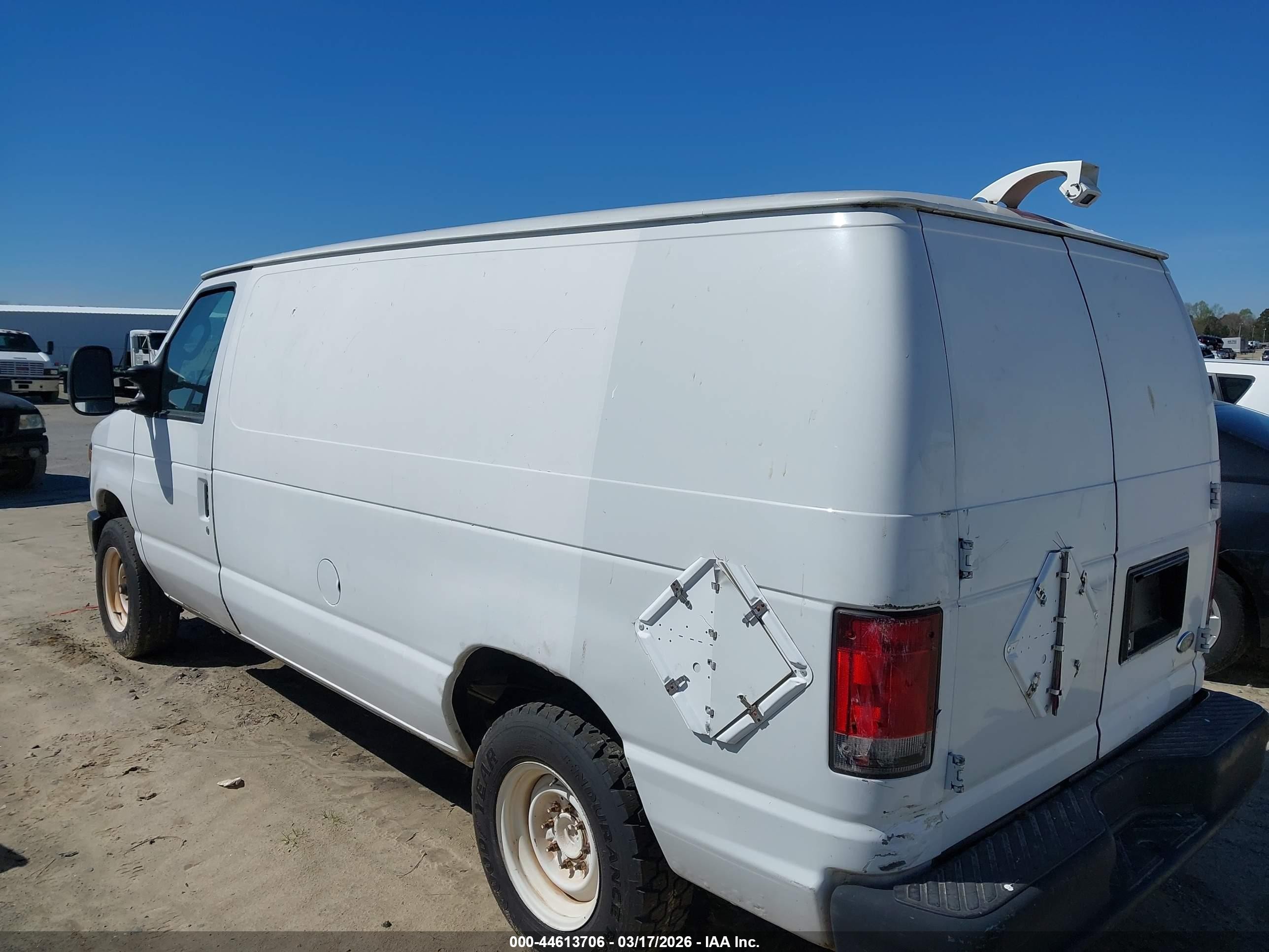 2010 Ford E-150 Commercial/recreational White vin: 1FTNE1EW4ADA91360