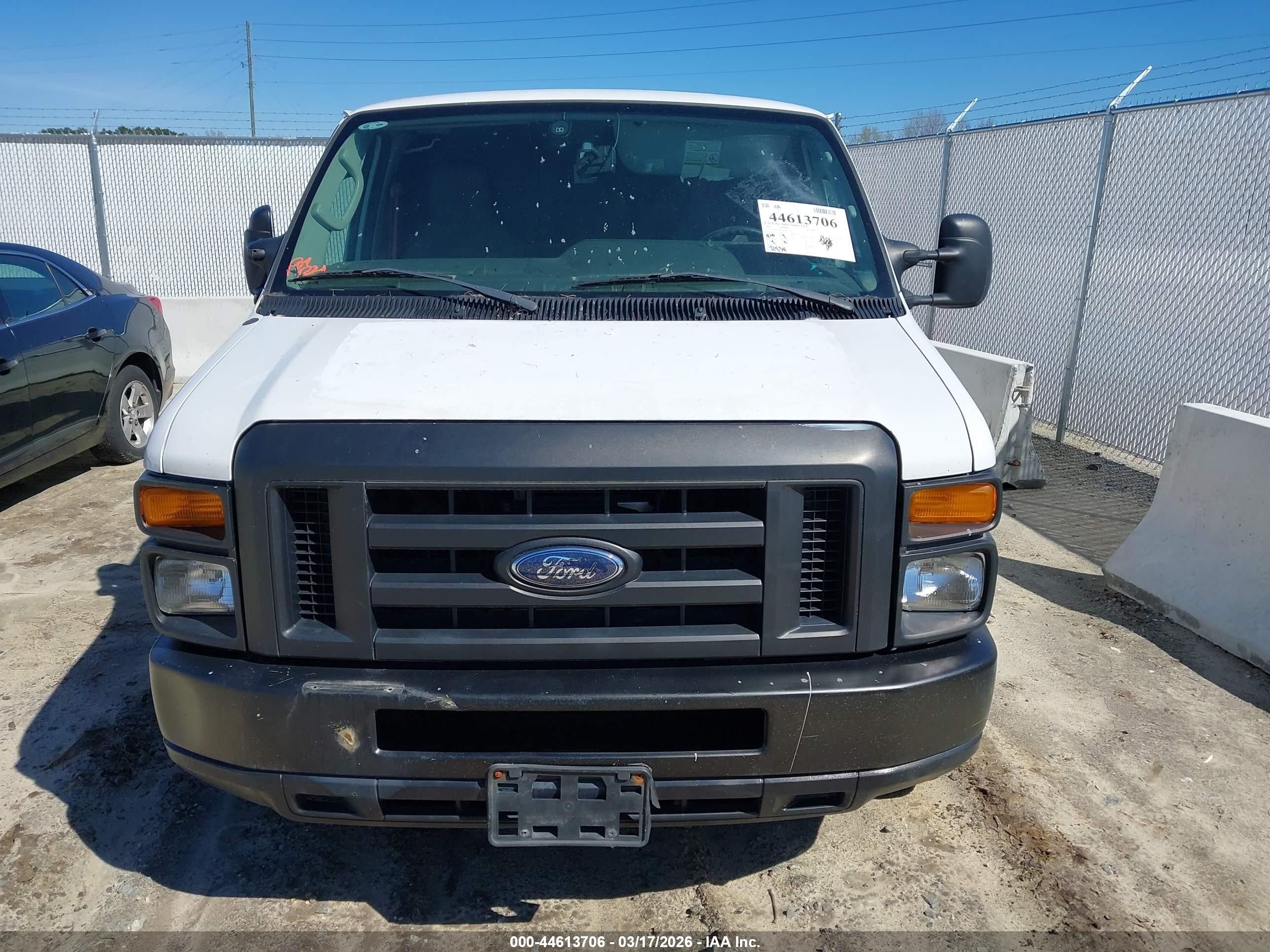 2010 Ford E-150 Commercial/recreational White vin: 1FTNE1EW4ADA91360
