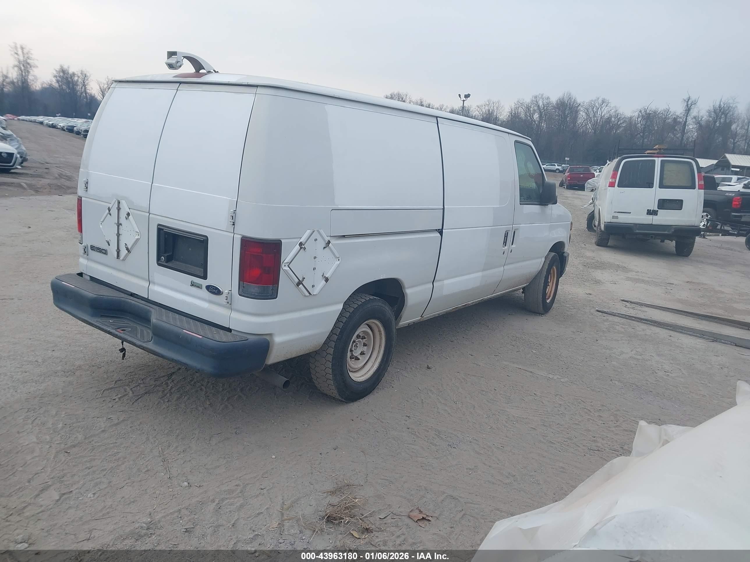 2010 Ford E-150 Commercial/recreational White vin: 1FTNE1EW4ADA91648