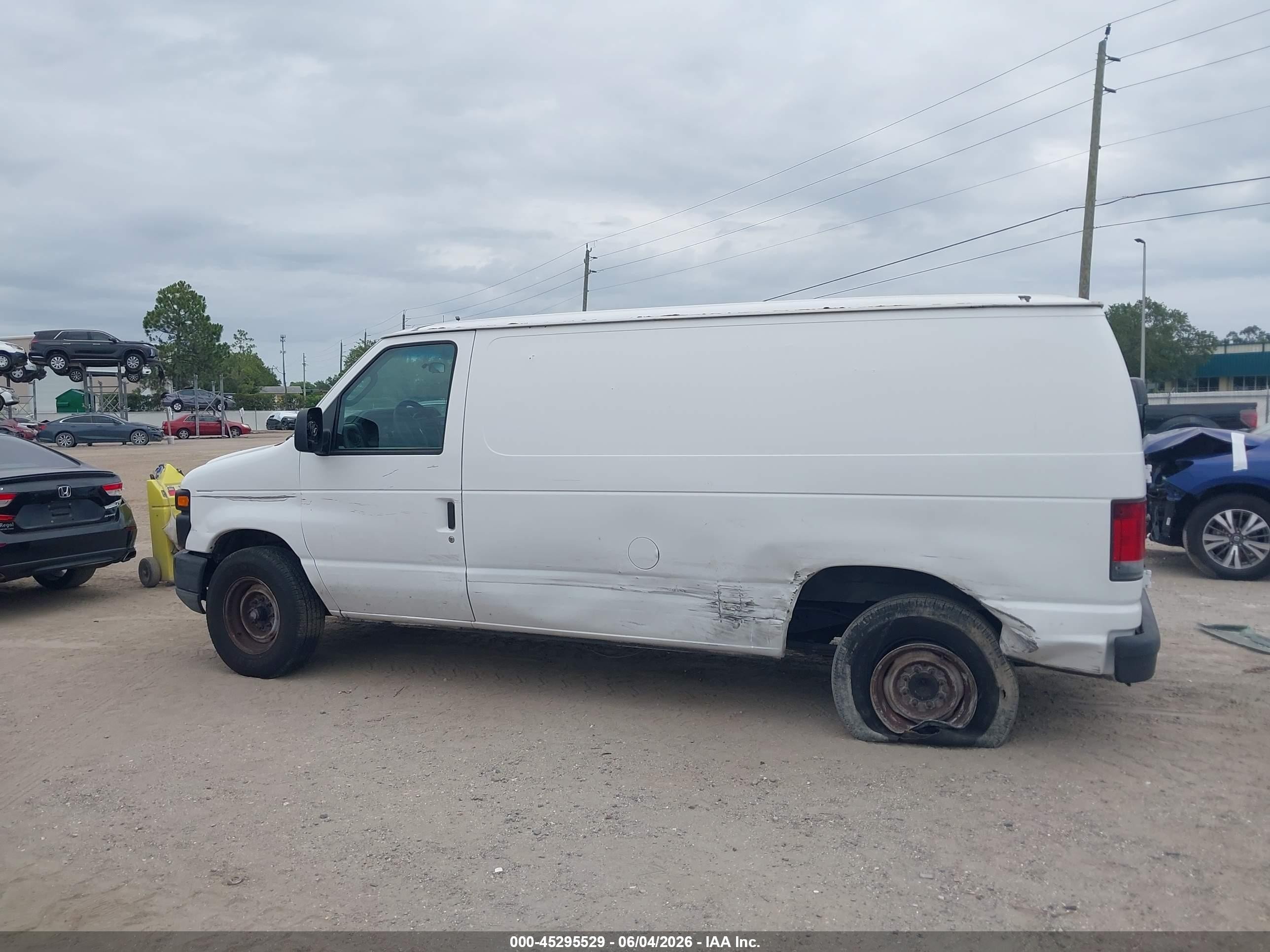 2011 Ford E-150 Commercial White vin: 1FTNE1EW4BDA69523