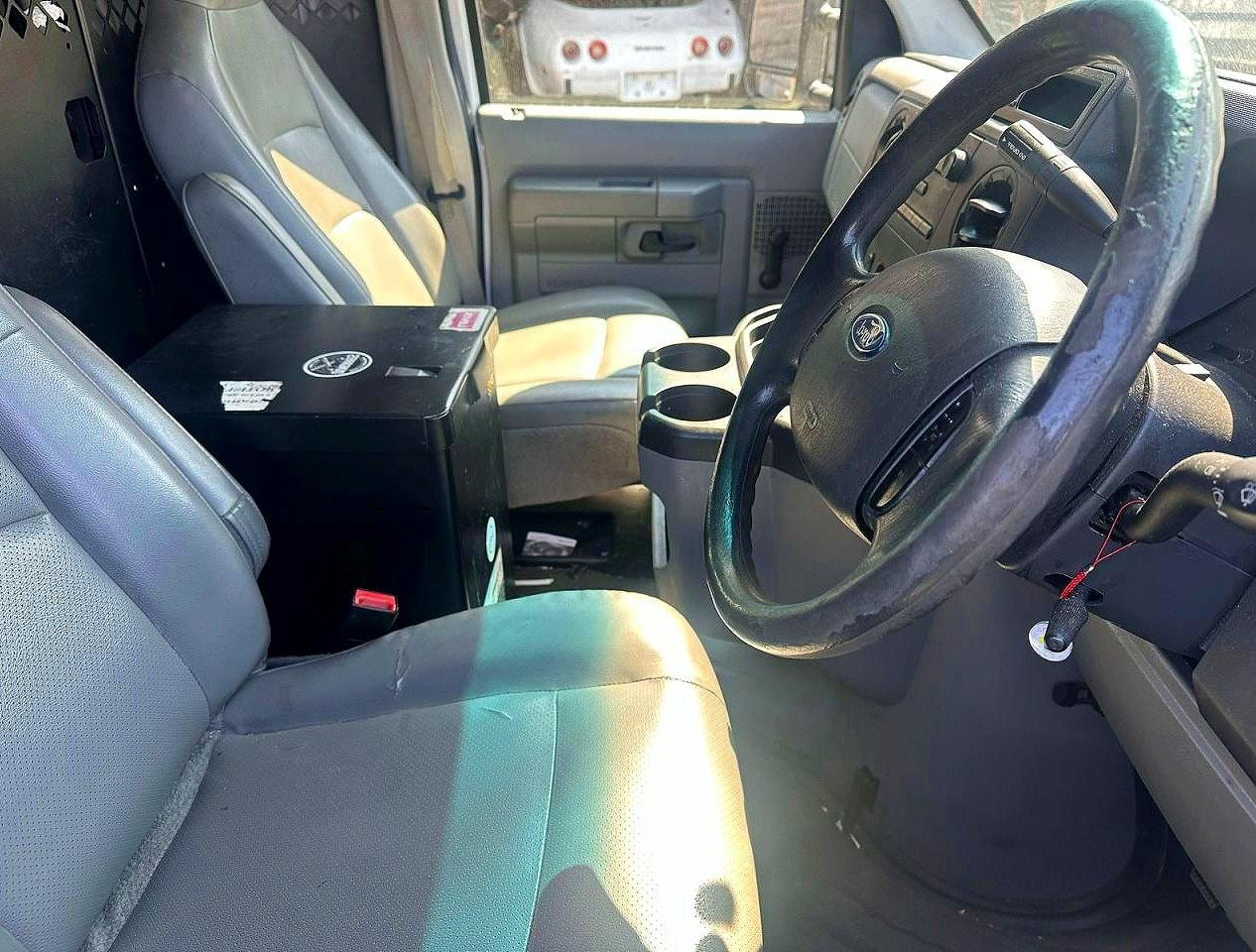 2014 Ford Econoline E150 Van White vin: 1FTNE1EW4EDA92143