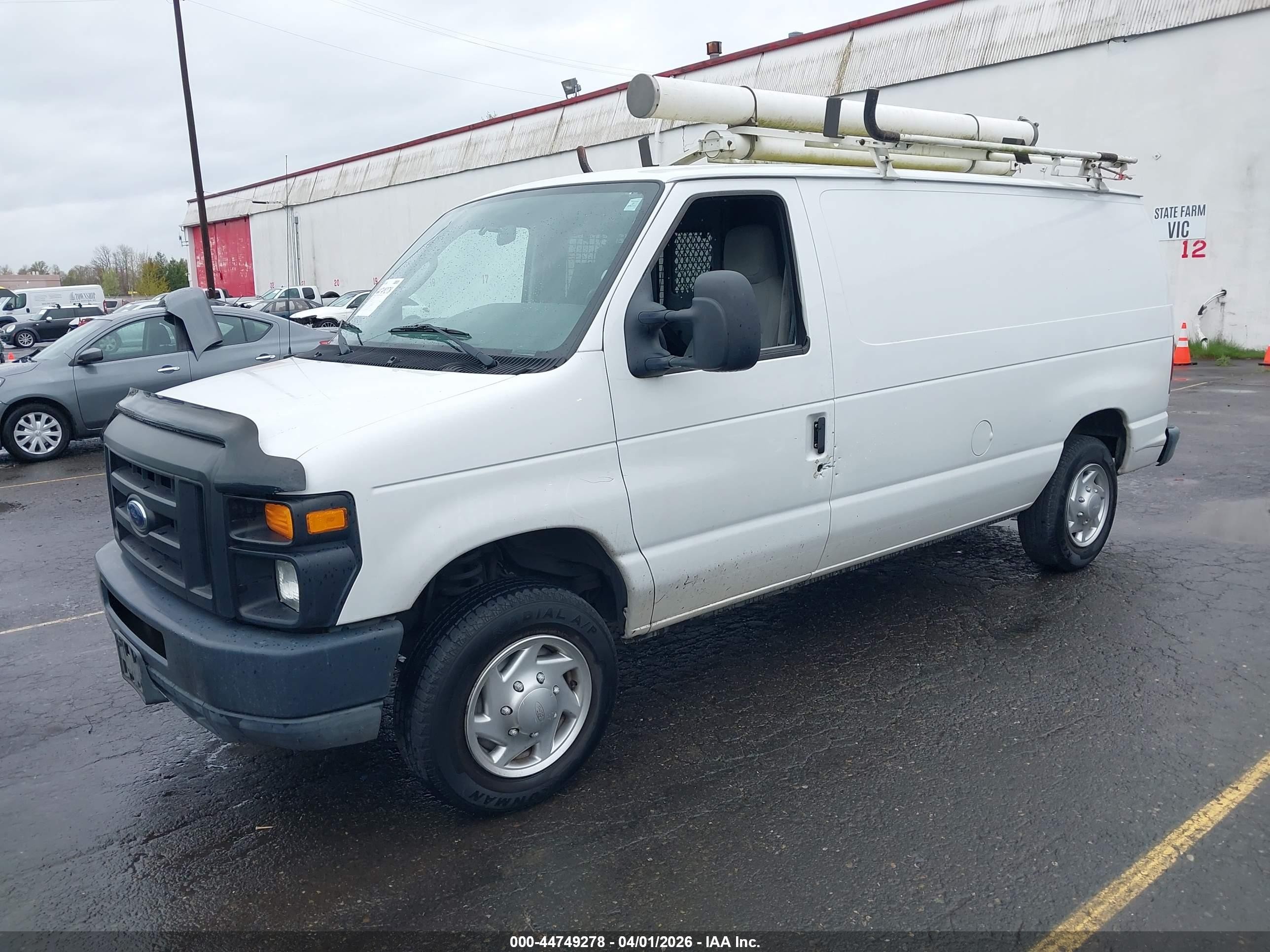 2010 Ford E-150 Commercial/recreational White vin: 1FTNE1EW5ADA59212