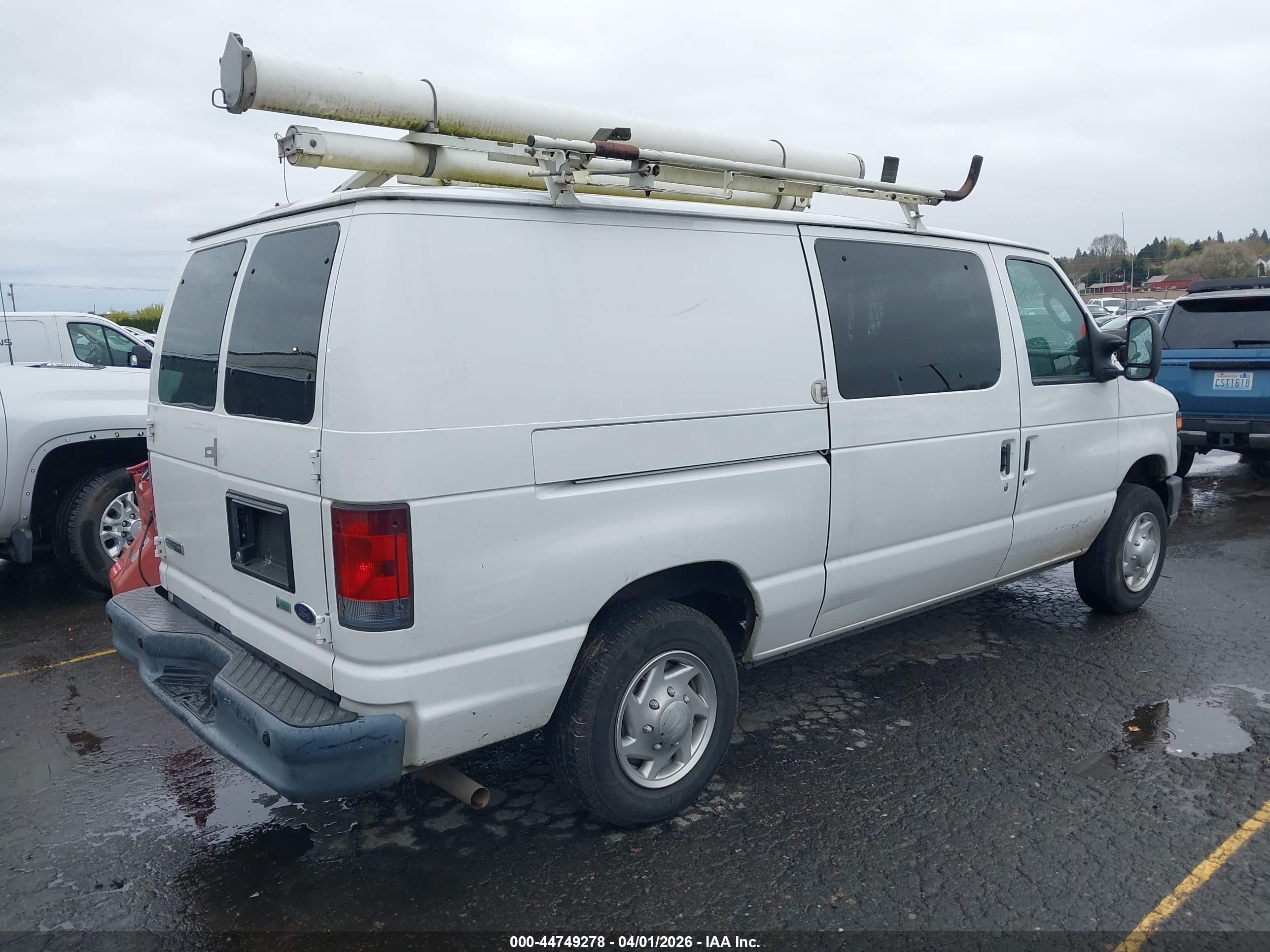 2010 Ford E-150 Commercial/recreational White vin: 1FTNE1EW5ADA59212