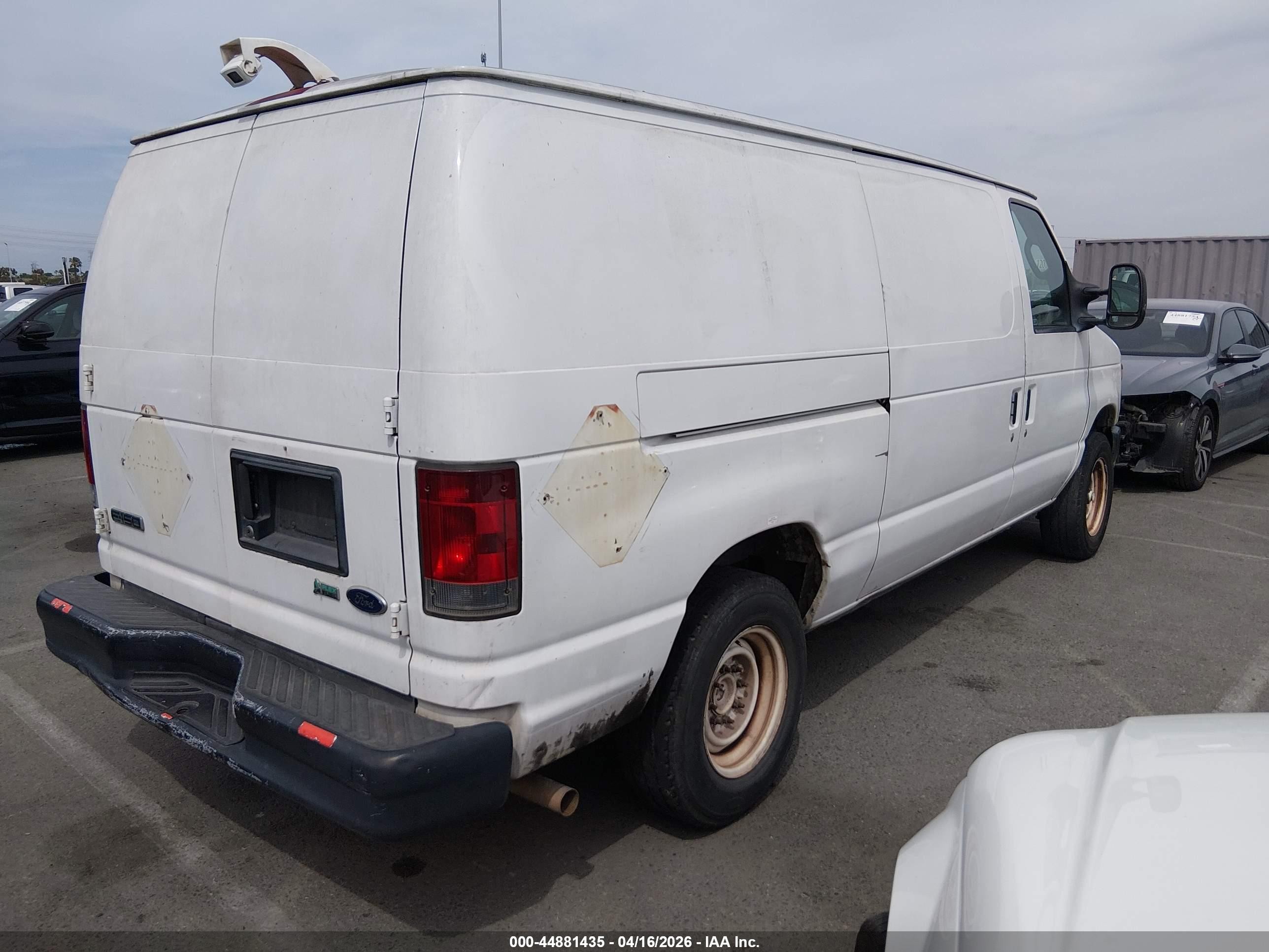2010 Ford E-150 Commercial/recreational White vin: 1FTNE1EW5ADA90864