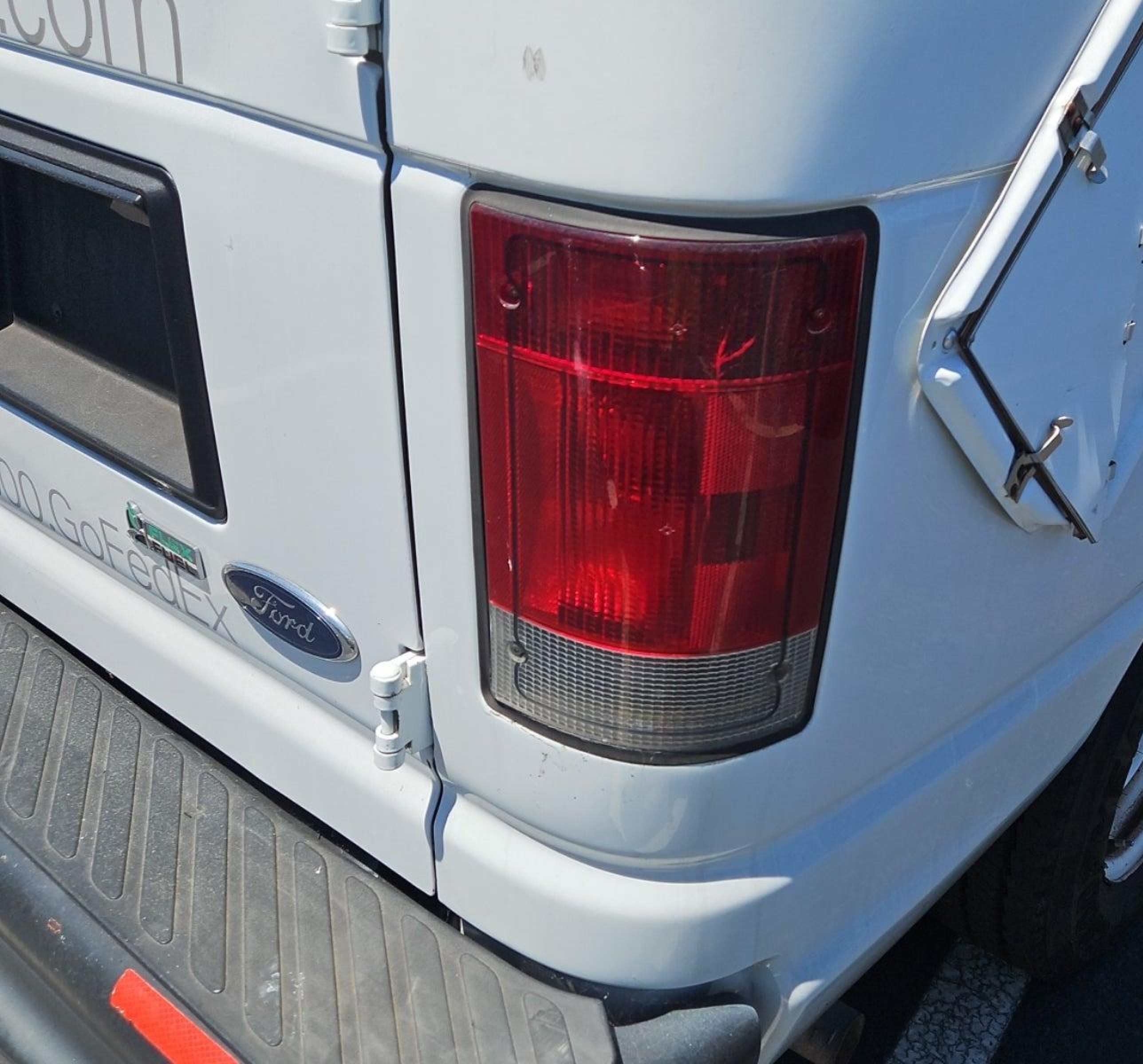 2010 Ford E-150 Commercial vin: 1FTNE1EW5ADA90881