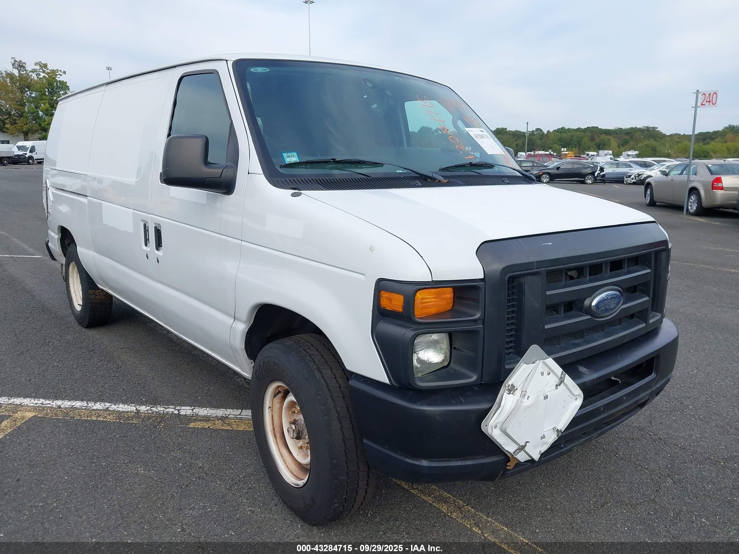 2010 Ford E-150 Commercial/recreational White vin: 1FTNE1EW5ADA91285