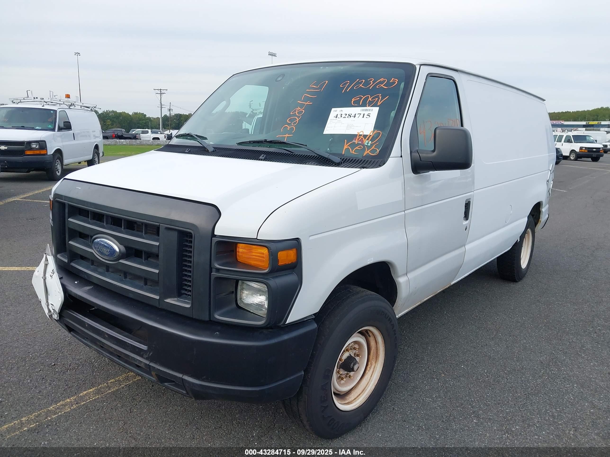 2010 Ford E-150 Commercial/recreational White vin: 1FTNE1EW5ADA91285