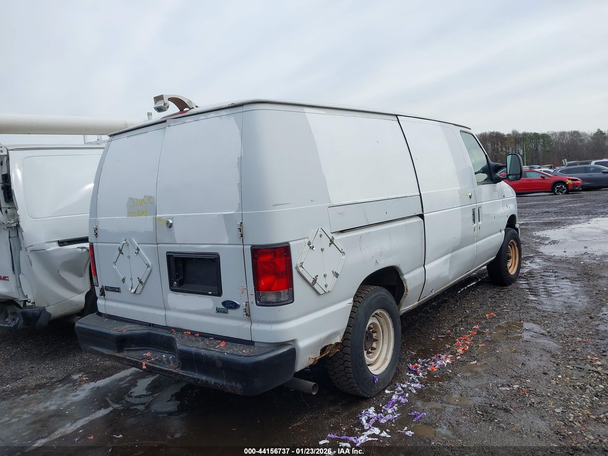 2010 Ford E-150 Commercial/recreational White vin: 1FTNE1EW5ADA91836