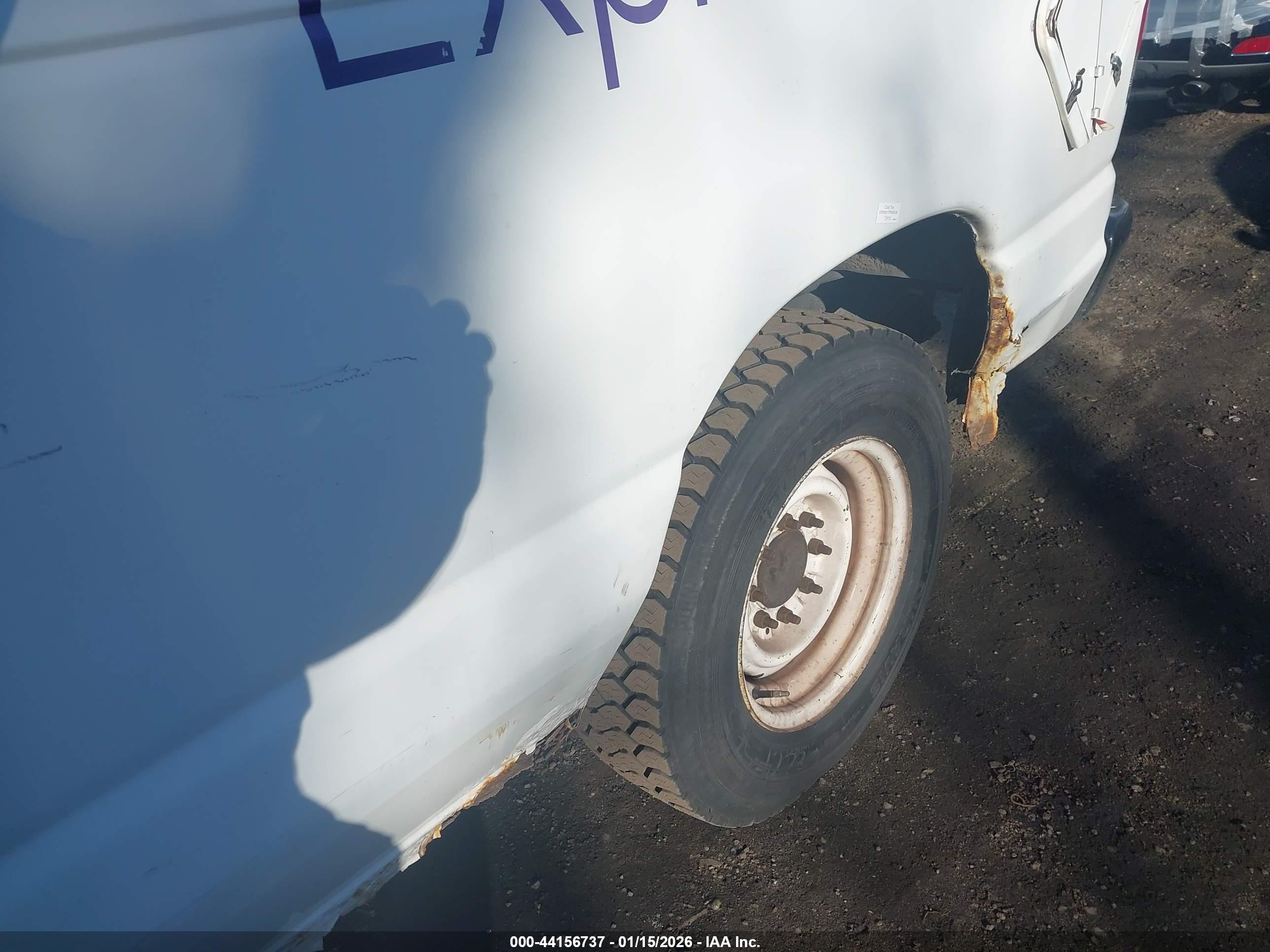 2010 Ford E-150 Commercial/recreational White vin: 1FTNE1EW5ADA91836
