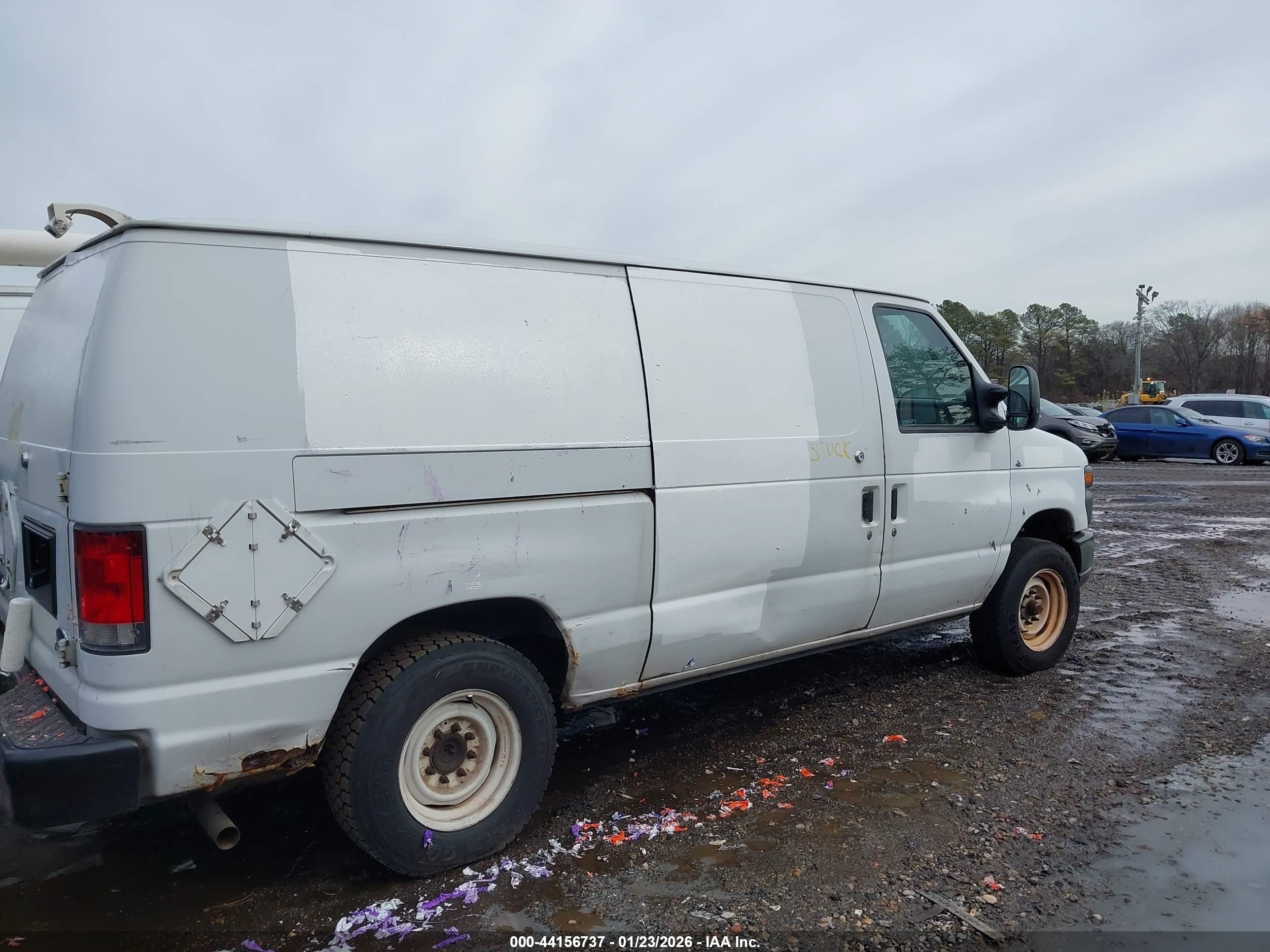 2010 Ford E-150 Commercial/recreational White vin: 1FTNE1EW5ADA91836
