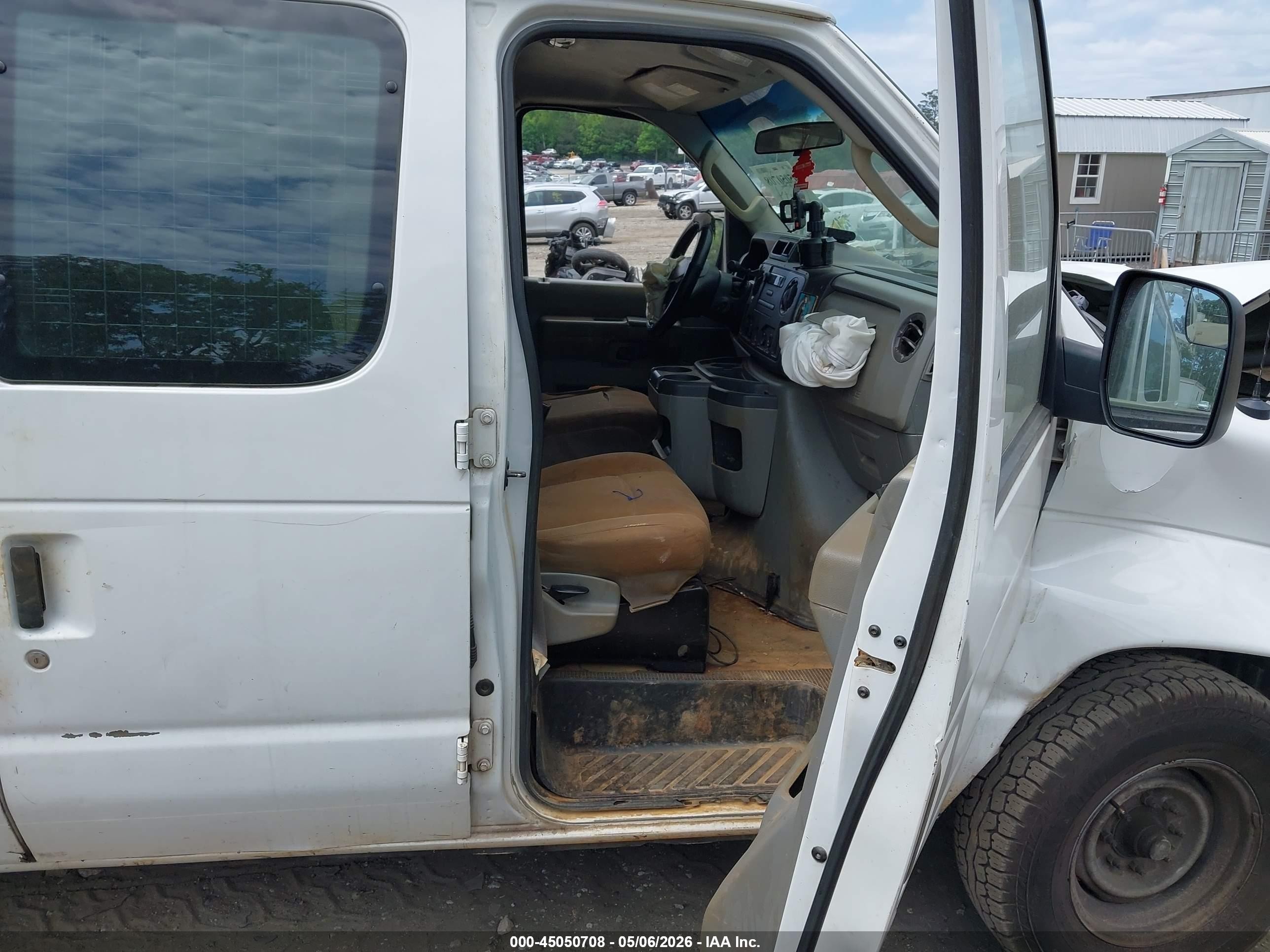 2013 Ford E-150 Commercial White vin: 1FTNE1EW5DDA23301