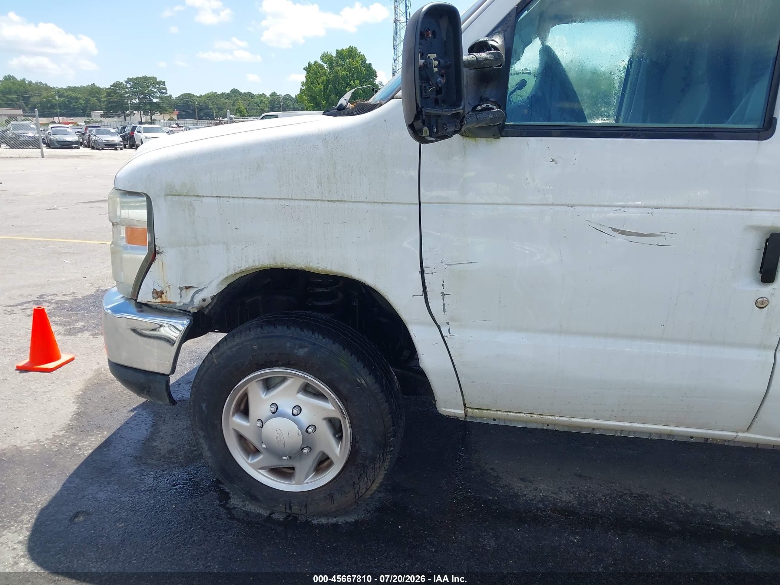 2013 Ford E-150 Commercial White vin: 1FTNE1EW5DDA38851