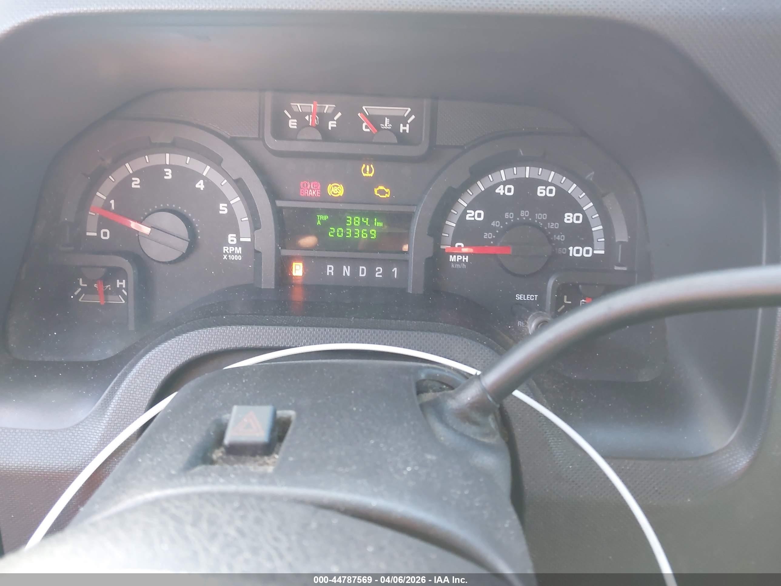 2010 Ford E-150 Commercial/recreational White vin: 1FTNE1EW6ADA69263