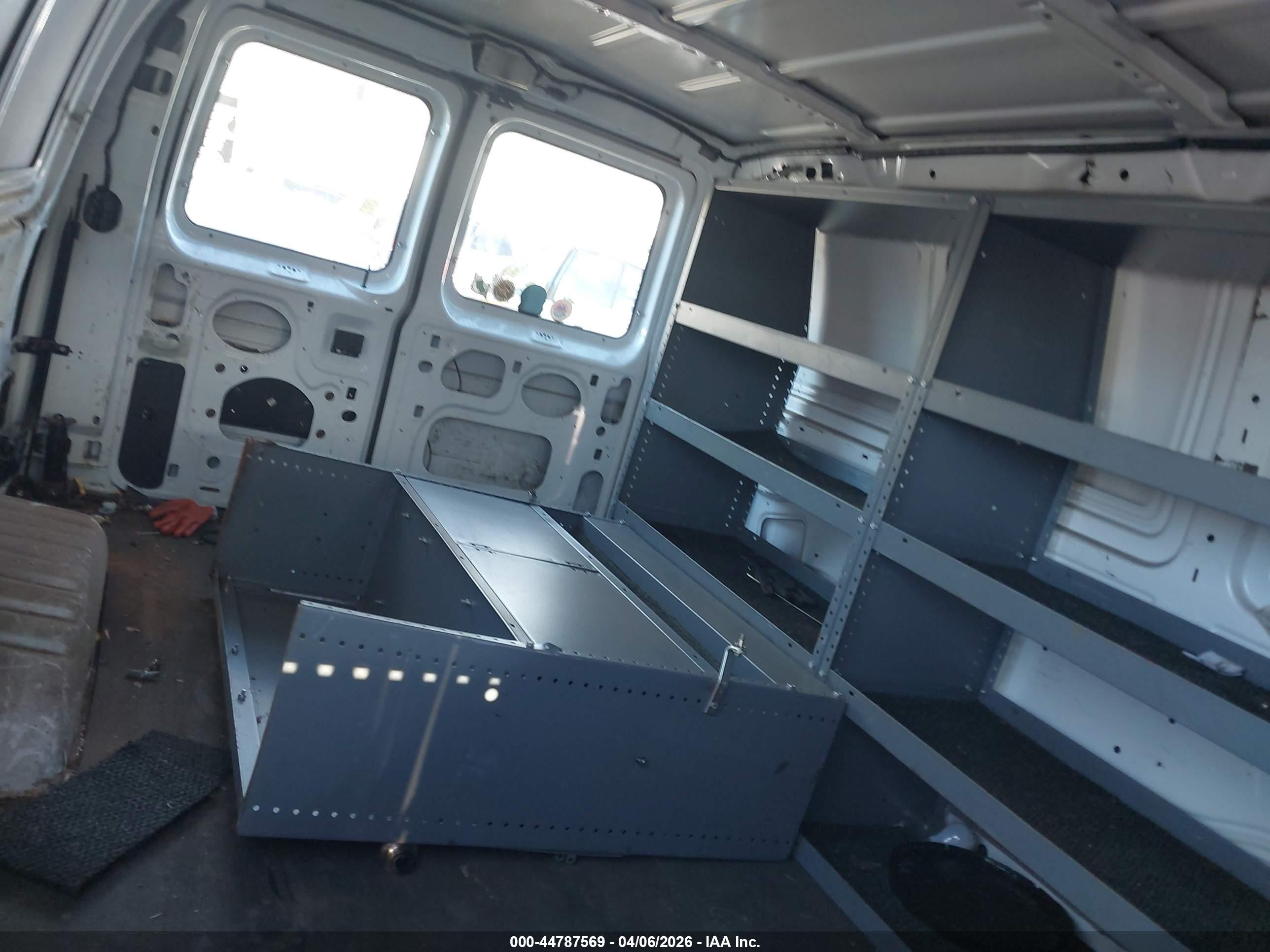2010 Ford E-150 Commercial/recreational White vin: 1FTNE1EW6ADA69263