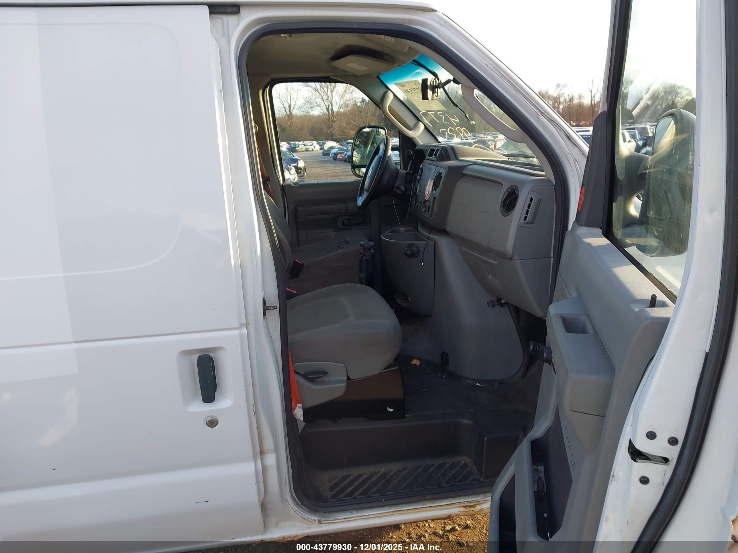 2010 Ford E-150 Commercial/recreational Gray vin: 1FTNE1EW6ADA90923