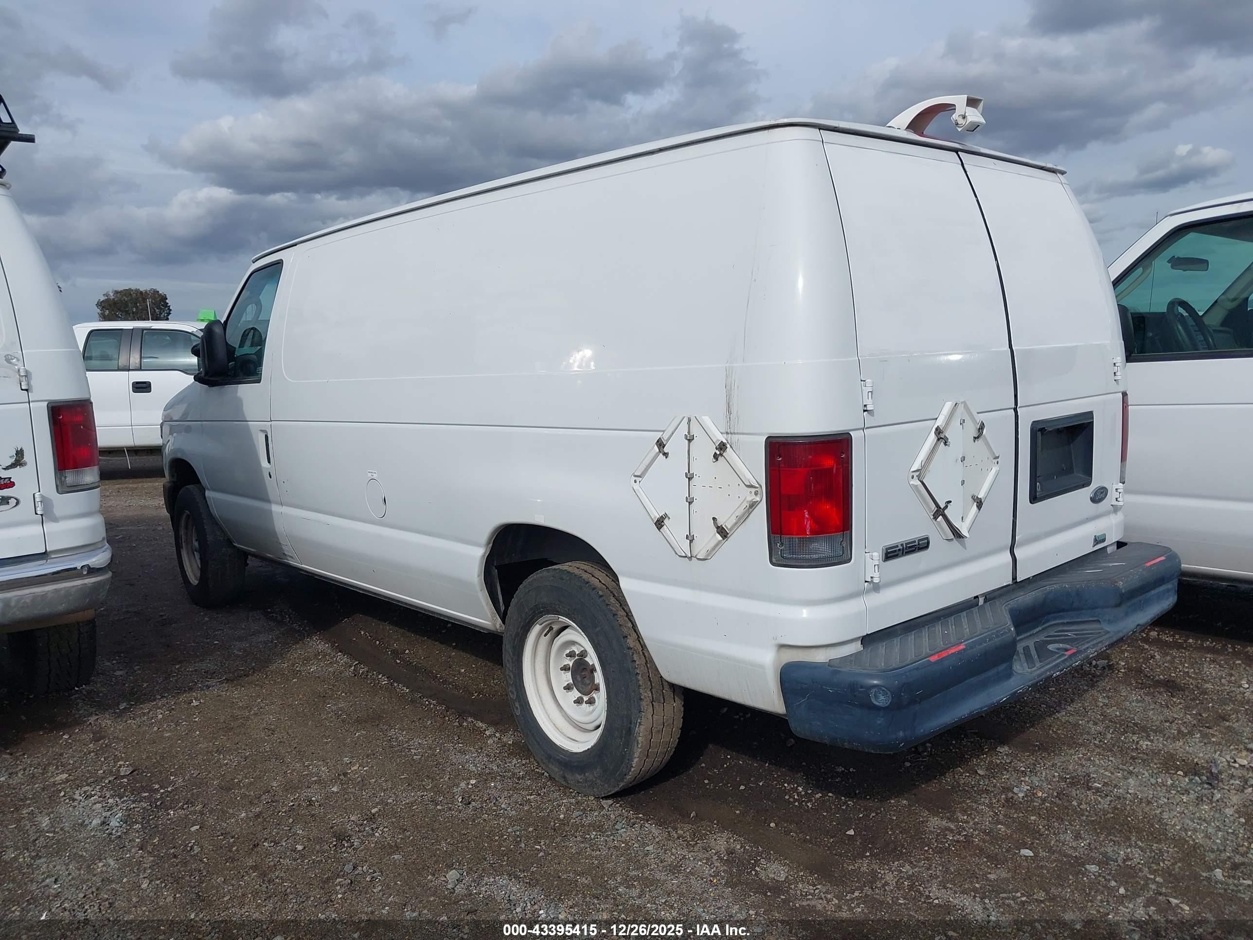 2010 Ford E-150 Commercial/recreational White vin: 1FTNE1EW6ADA90968