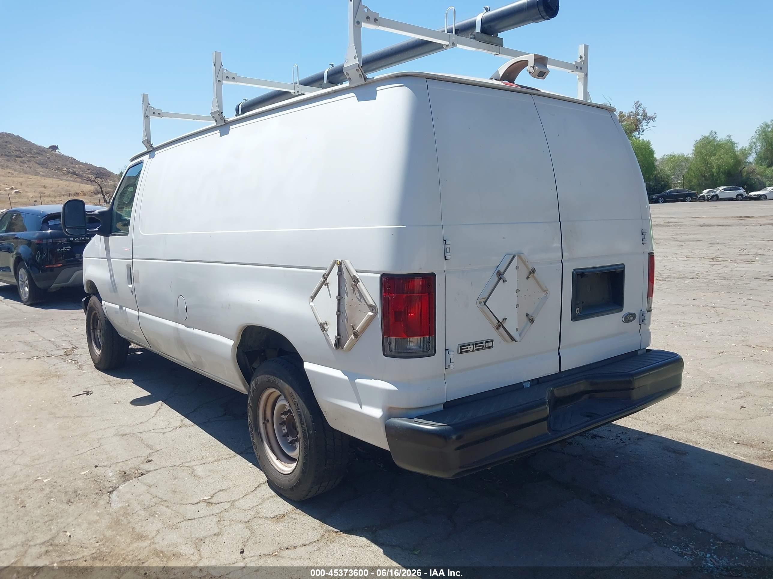 2010 Ford E-150 Commercial/recreational White vin: 1FTNE1EW6ADA91005