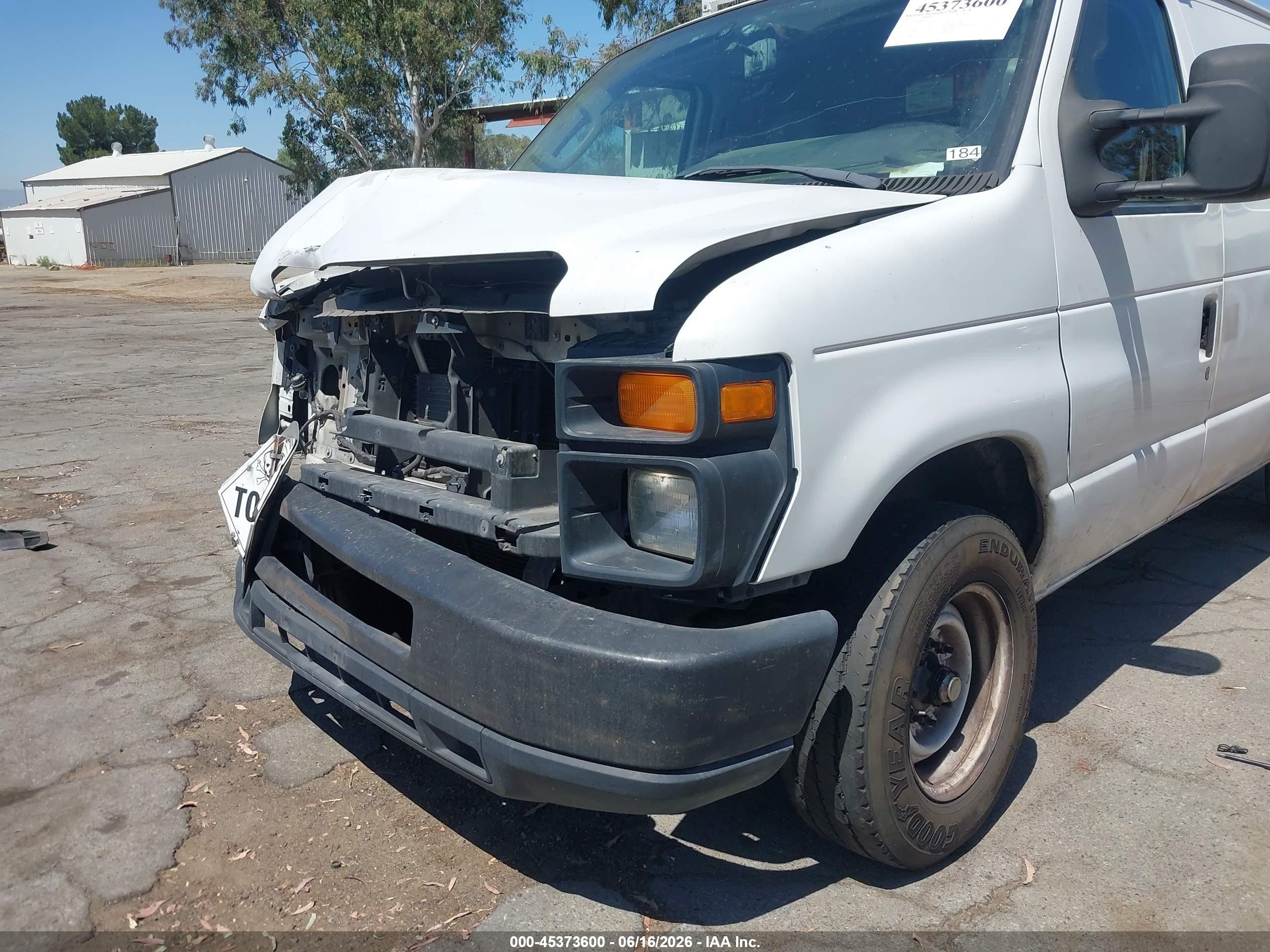 2010 Ford E-150 Commercial/recreational White vin: 1FTNE1EW6ADA91005