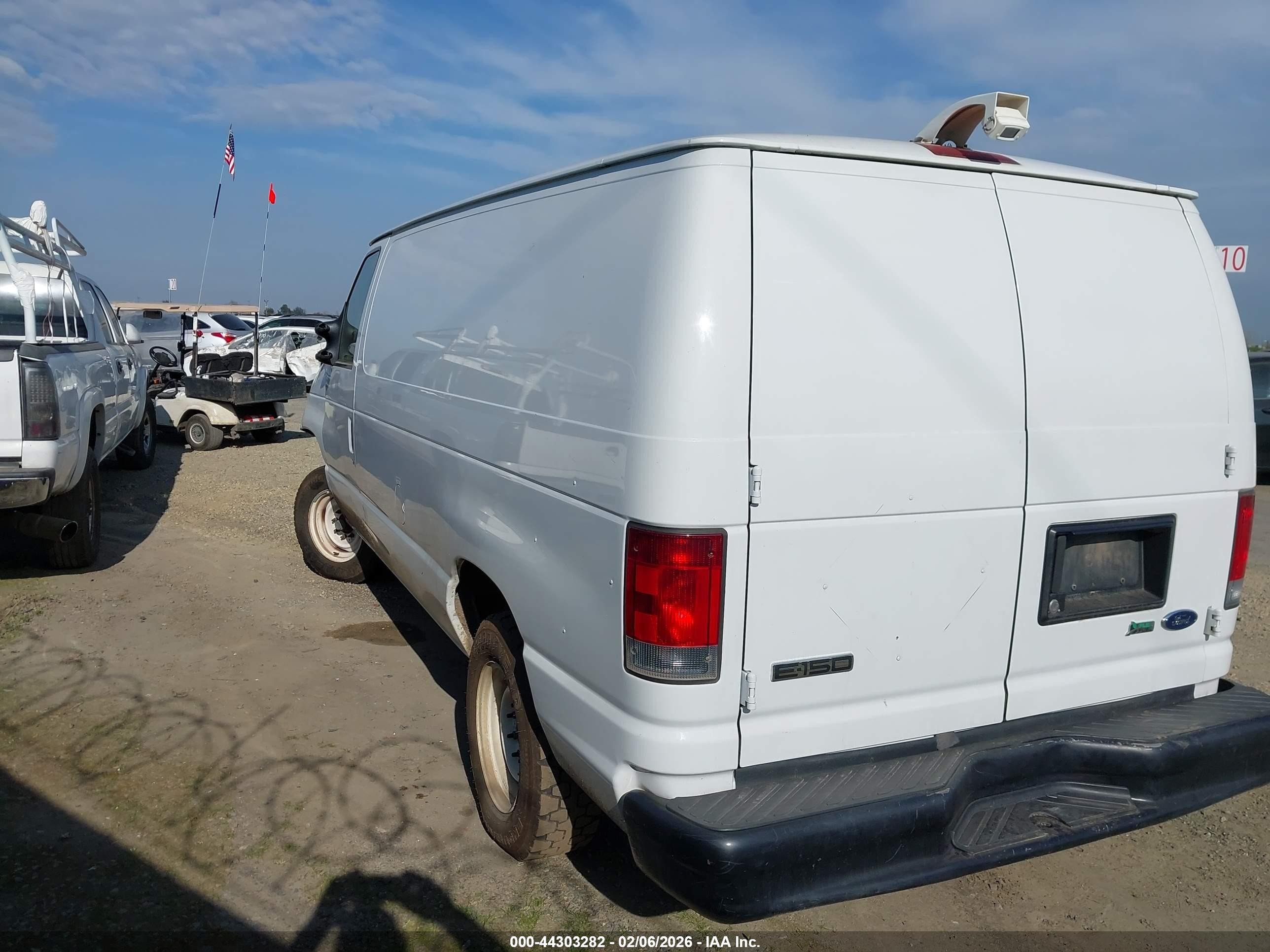 2010 Ford E-150 Commercial/recreational White vin: 1FTNE1EW6ADA91196