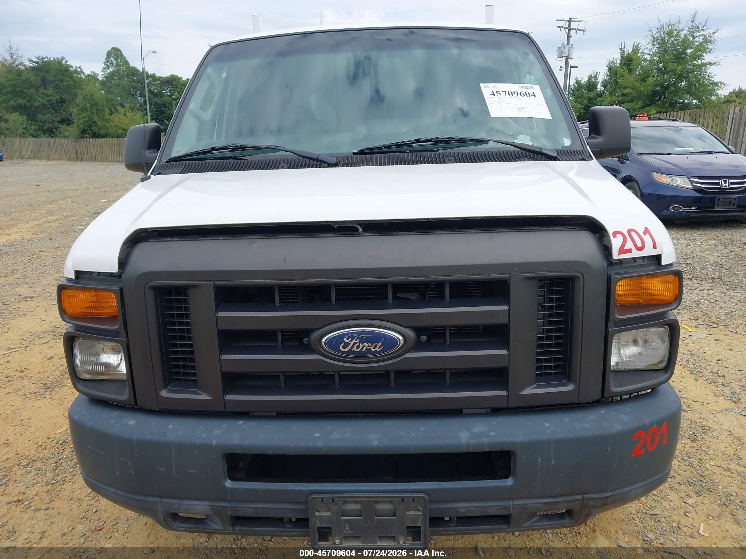 2010 Ford E-150 Commercial/recreational White vin: 1FTNE1EW7ADA14935