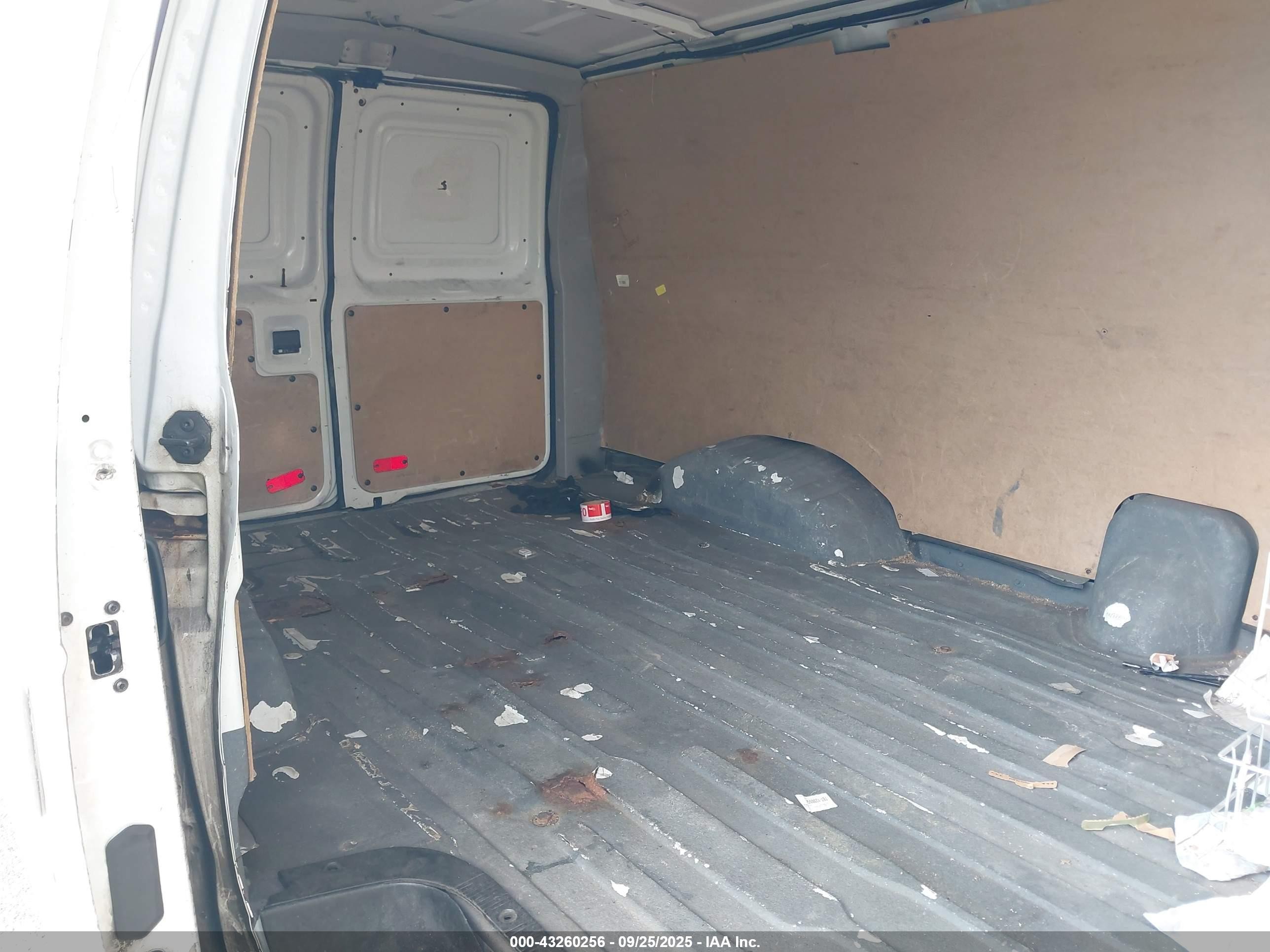 2010 Ford E-150 Commercial/recreational Белый vin: 1FTNE1EW7ADA91790