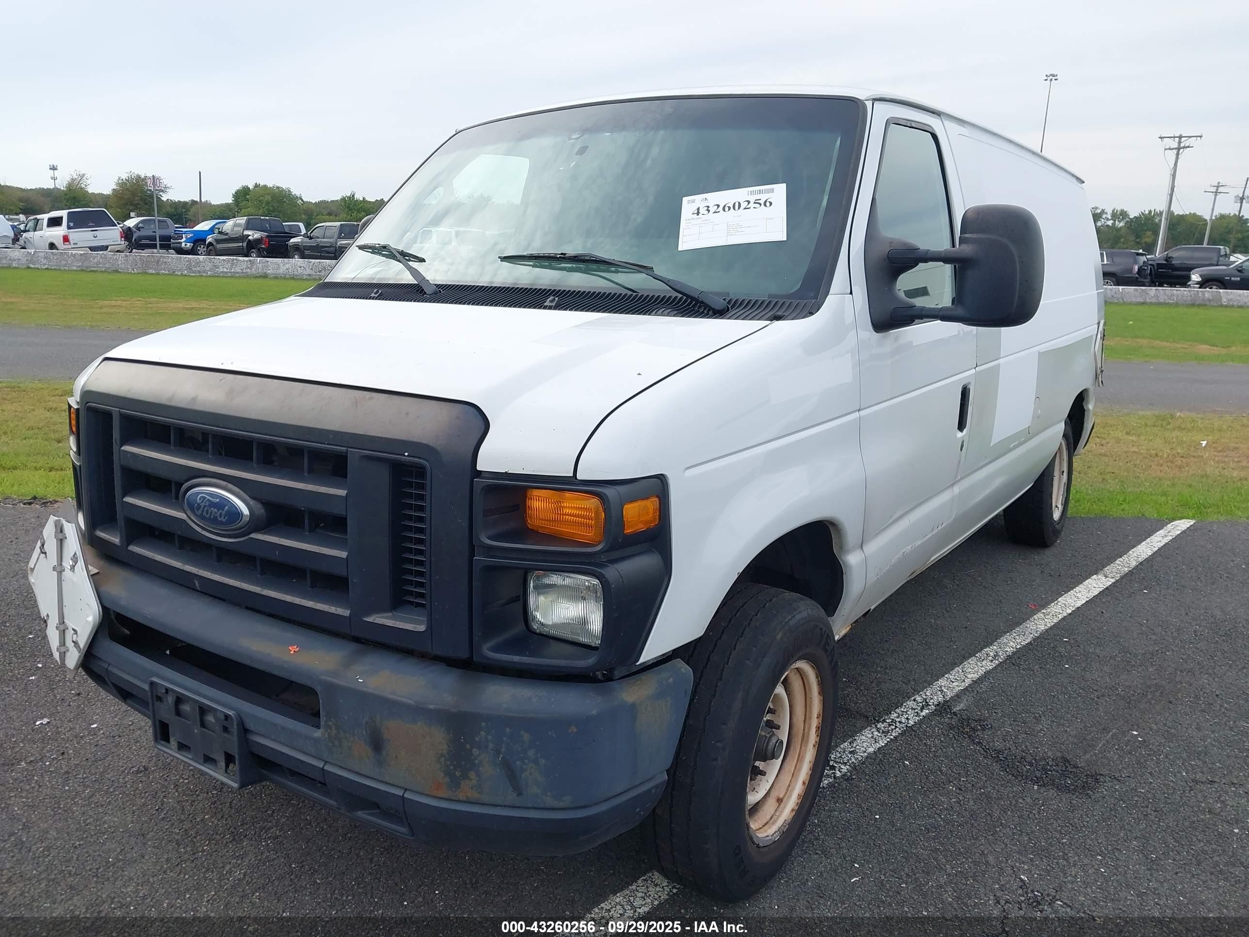2010 Ford E-150 Commercial/recreational Белый vin: 1FTNE1EW7ADA91790