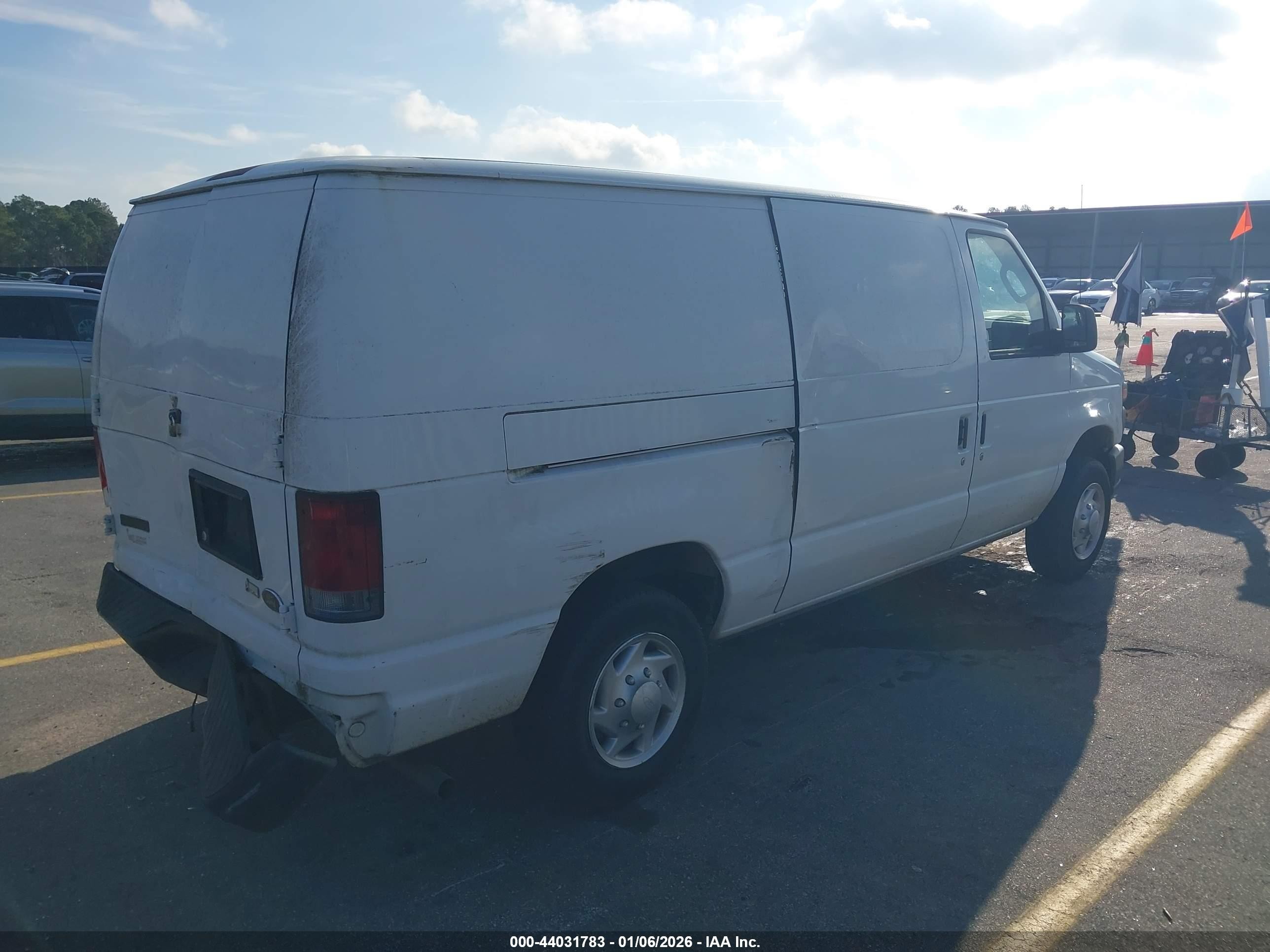 2010 Ford E-150 Commercial/recreational White vin: 1FTNE1EW7ADA95824