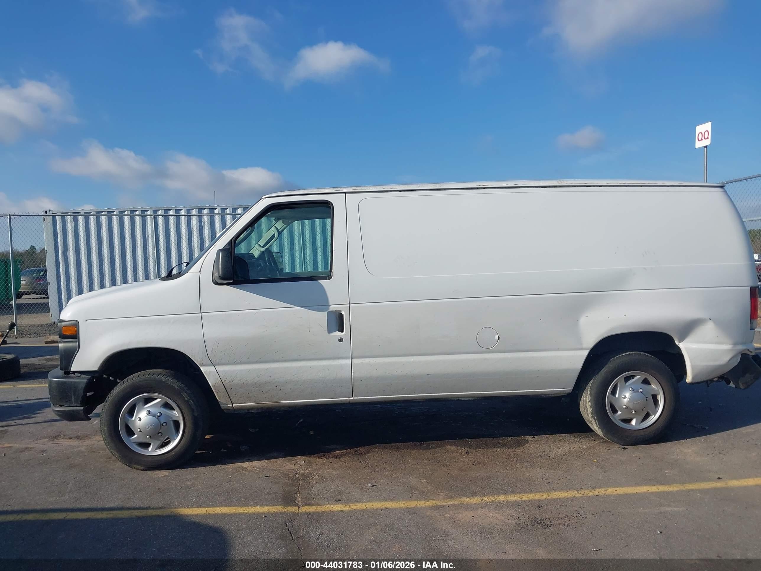 2010 Ford E-150 Commercial/recreational White vin: 1FTNE1EW7ADA95824