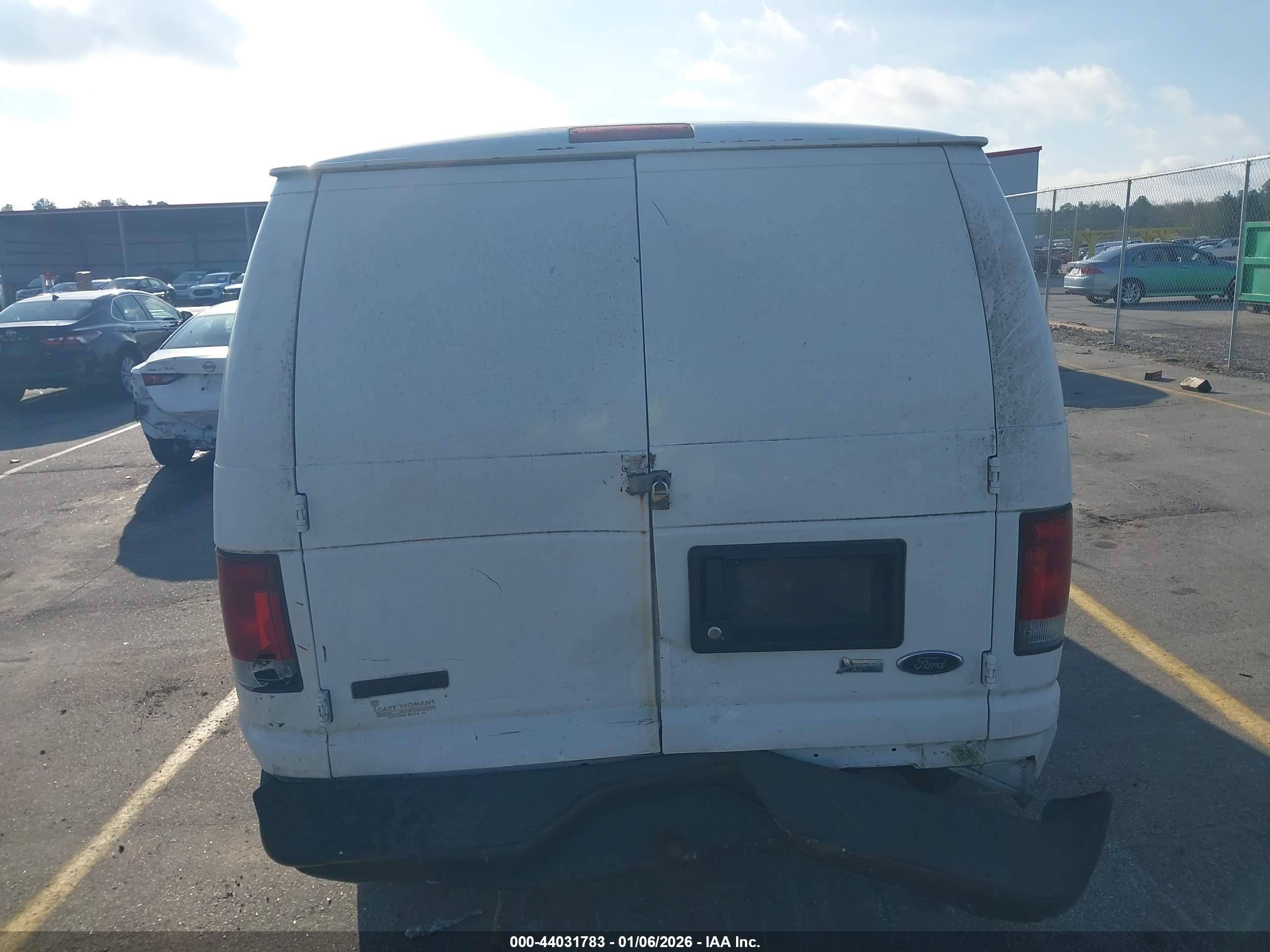 2010 Ford E-150 Commercial/recreational White vin: 1FTNE1EW7ADA95824