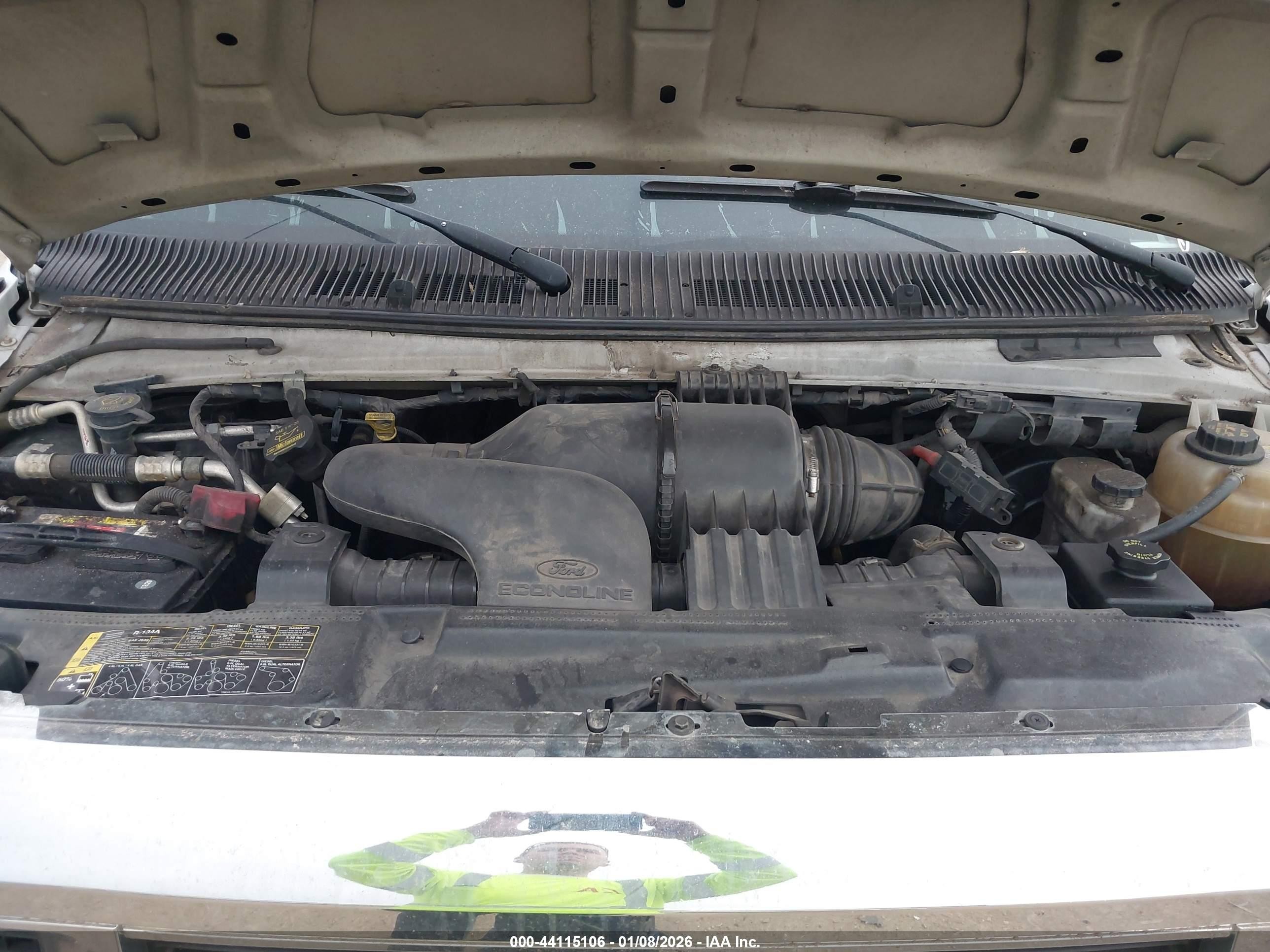2010 Ford E-150 Commercial/recreational Белый vin: 1FTNE1EW7ADA96021